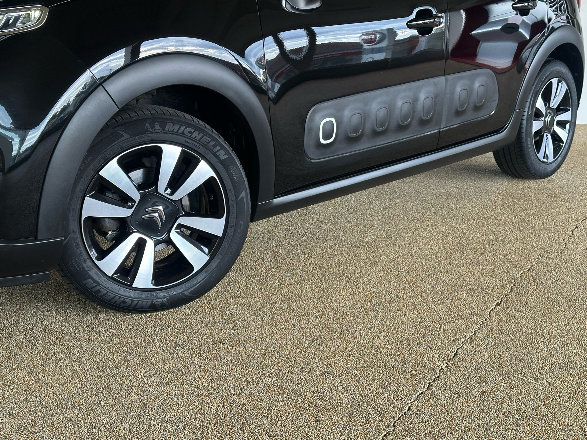 Billede af Citroën C3 1,2 PureTech Skyline start/stop 82HK 5d