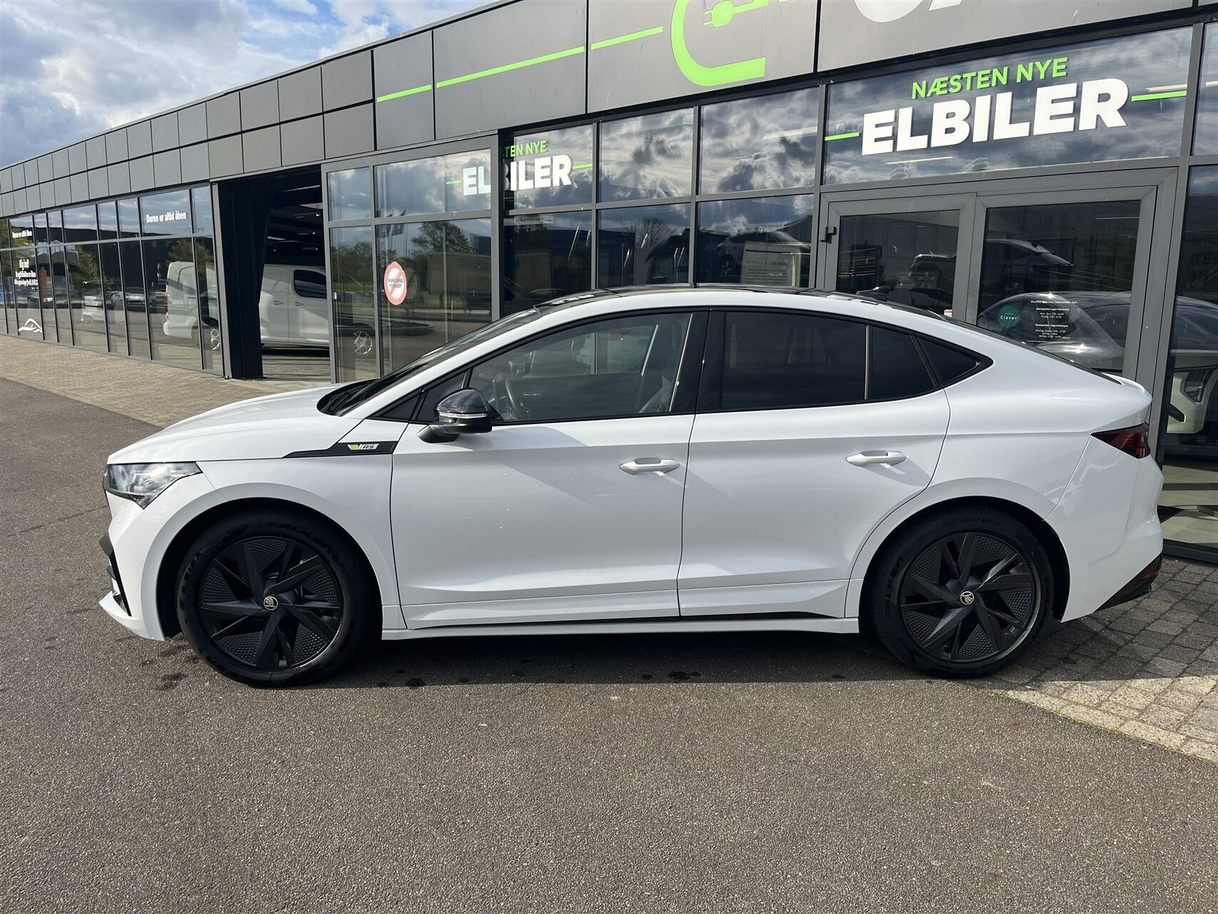 Billede af Skoda Enyaq iV Coupe EL RS 4x4 299HK 5d Aut.