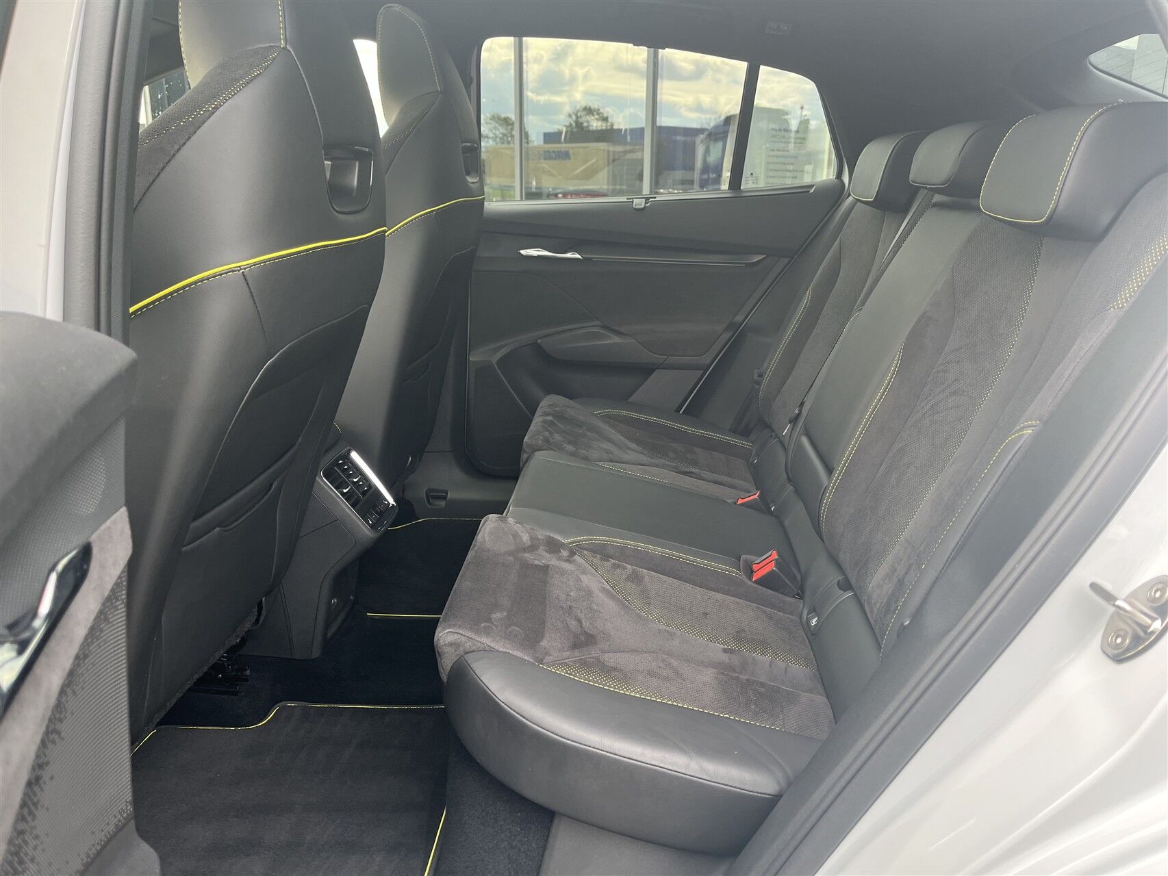 Billede af Skoda Enyaq iV Coupe EL RS 4x4 299HK 5d Aut.