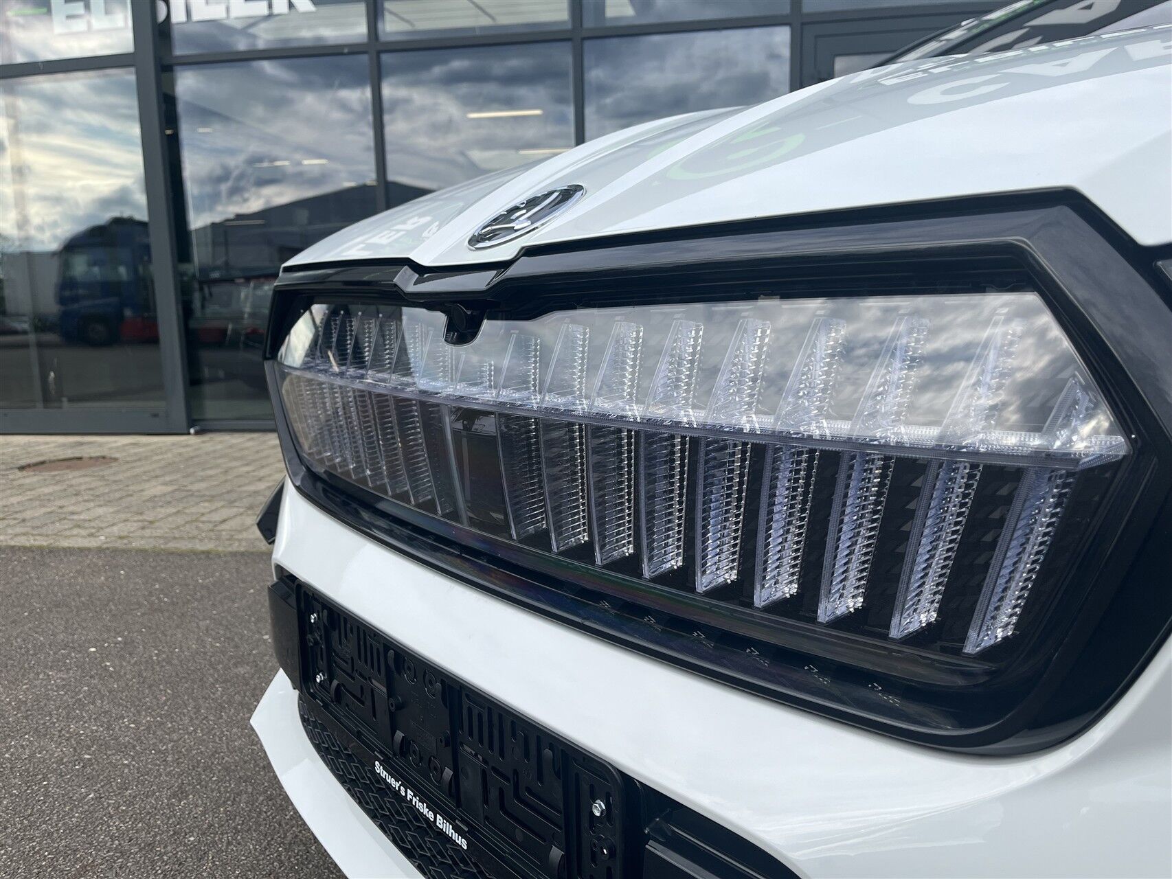 Billede af Skoda Enyaq iV Coupe EL RS 4x4 299HK 5d Aut.