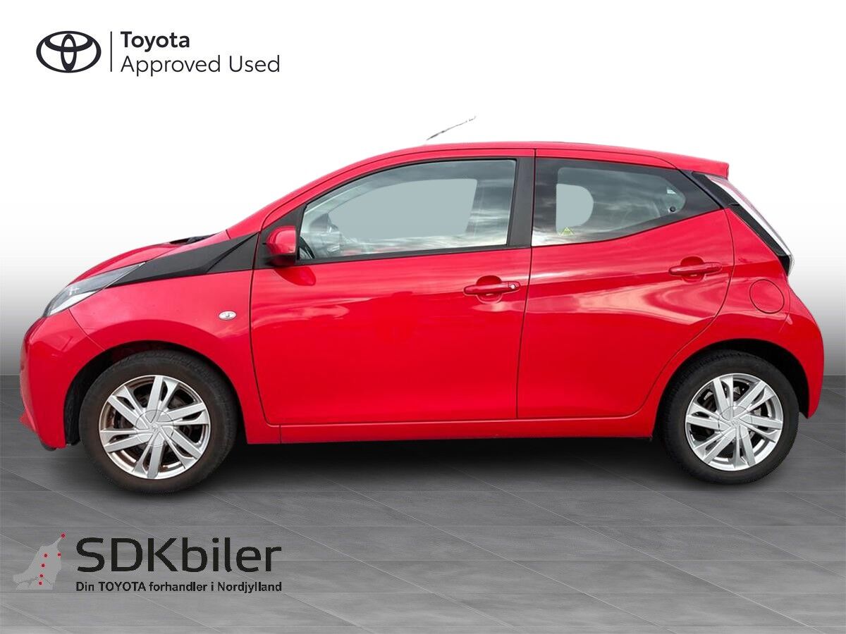 Billede af Toyota Aygo 1,0 VVT-I X-Play + X-Touch 69HK 5d