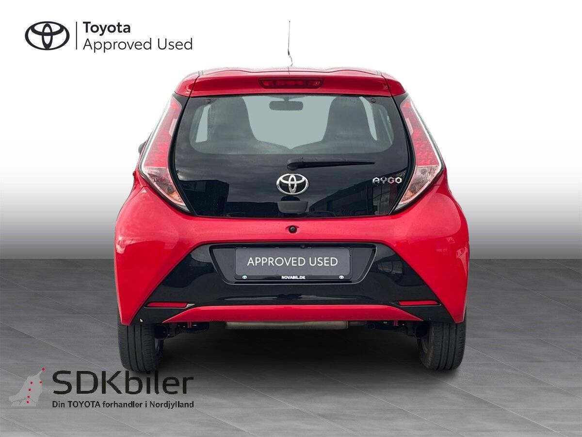 Billede af Toyota Aygo 1,0 VVT-I X-Play + X-Touch 69HK 5d