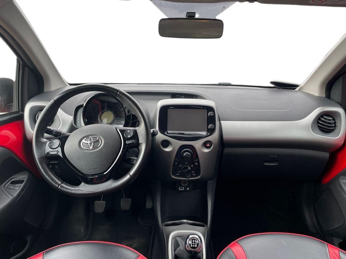 Billede af Toyota Aygo 1,0 VVT-I X-Play + X-Touch 69HK 5d