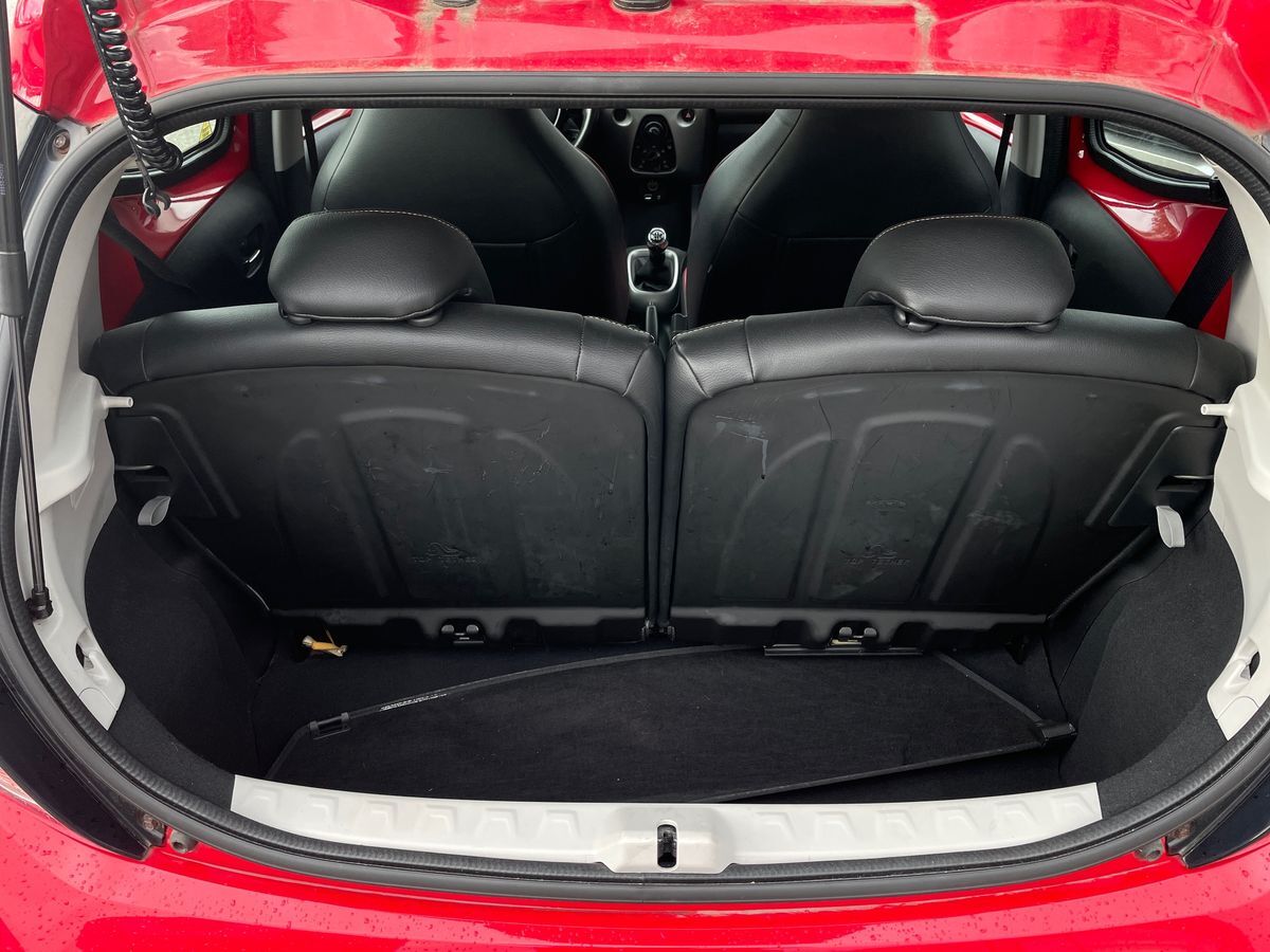 Billede af Toyota Aygo 1,0 VVT-I X-Play + X-Touch 69HK 5d