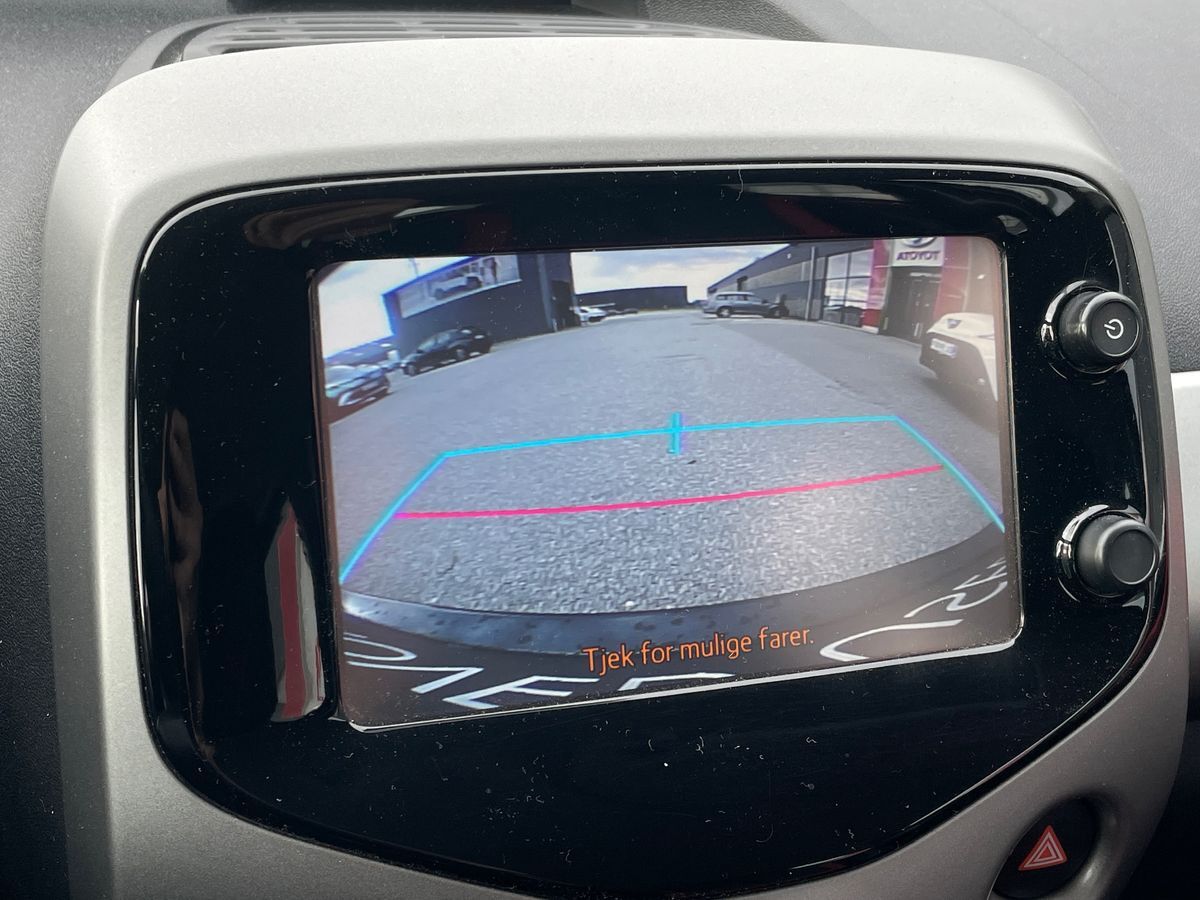 Billede af Toyota Aygo 1,0 VVT-I X-Play + X-Touch 69HK 5d