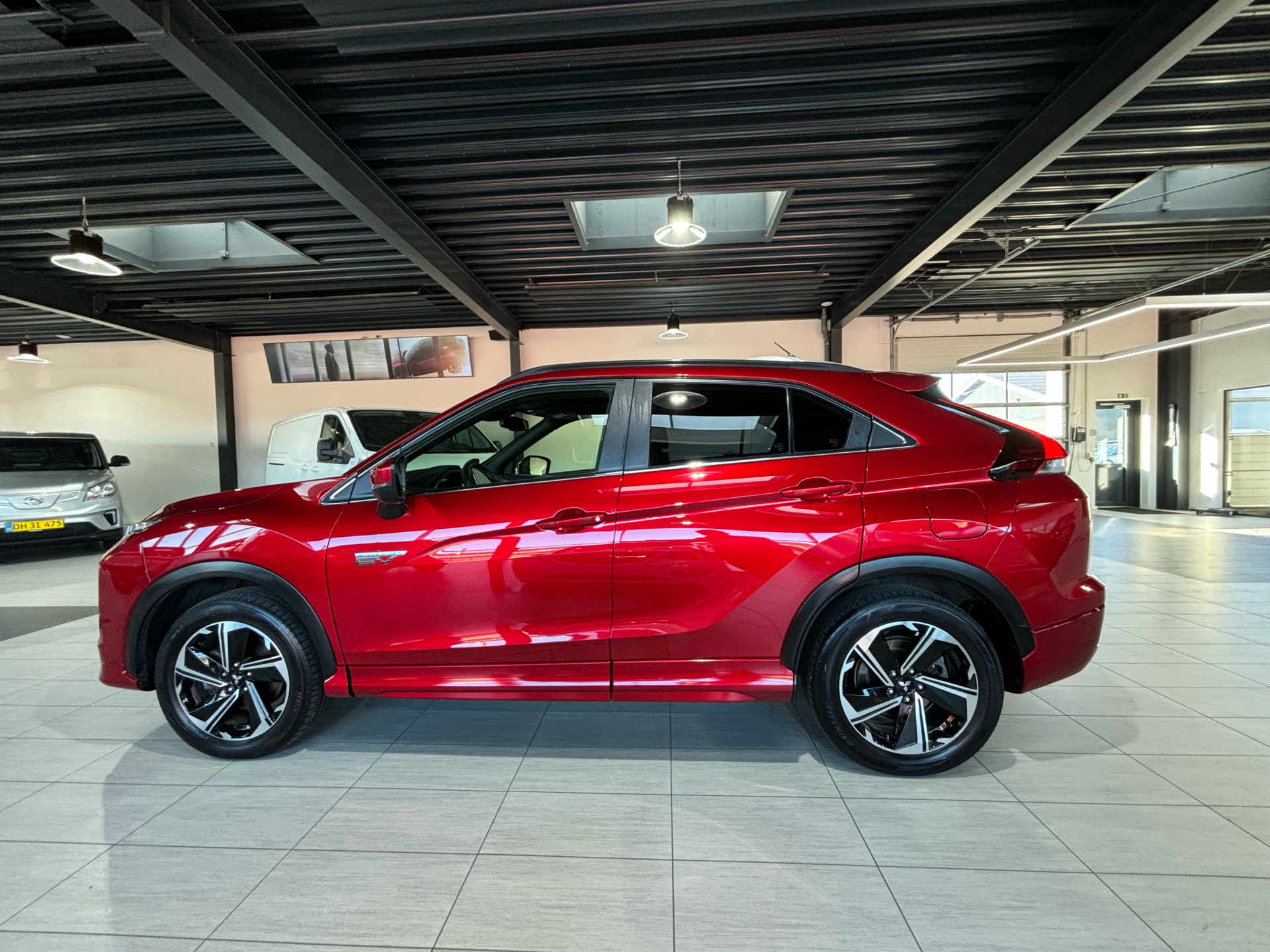Billede af Mitsubishi Eclipse Cross 2,4 Plugin-hybrid Instyle 4WD 188HK 5d Trinl. Gear