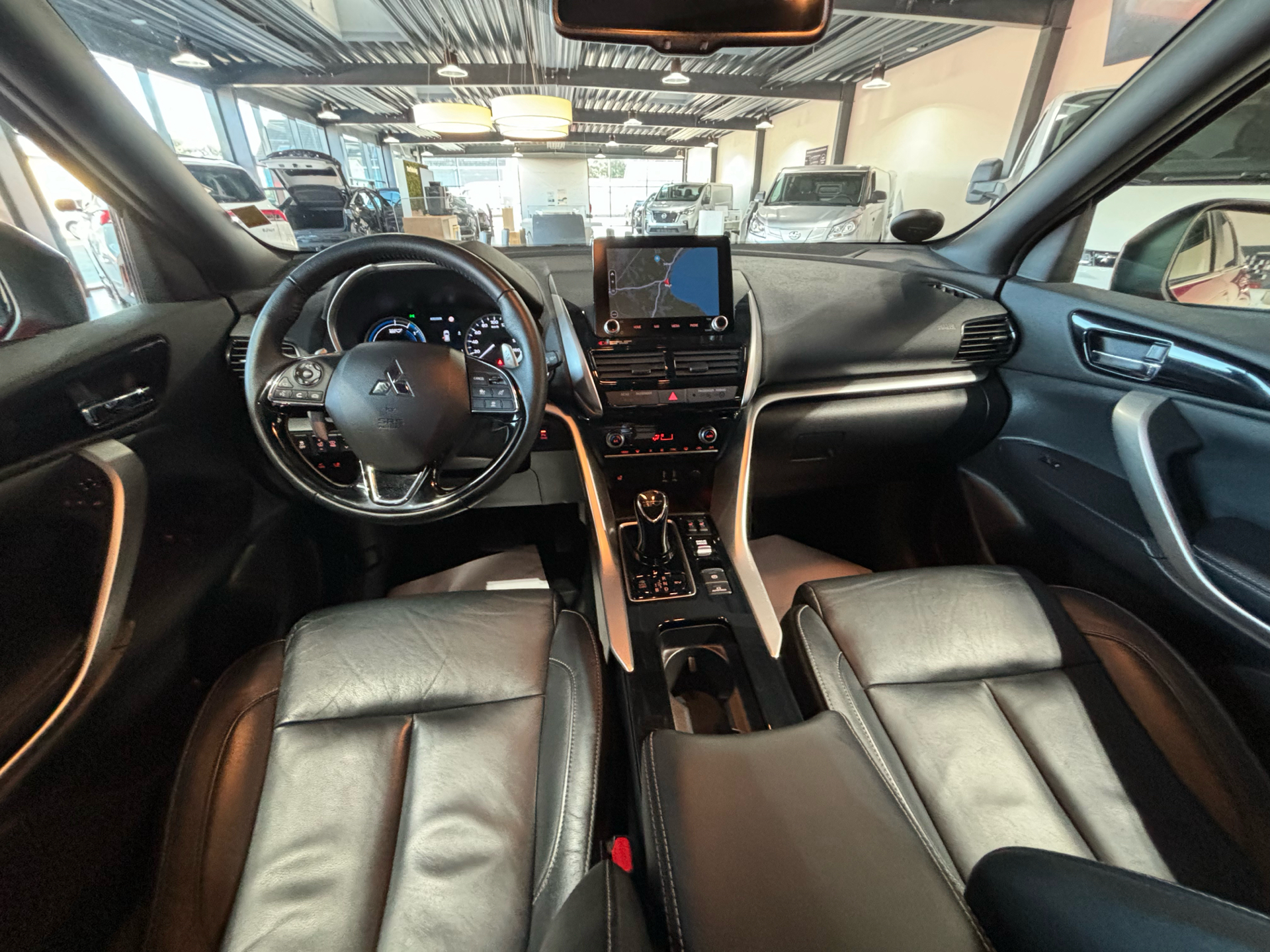 Billede af Mitsubishi Eclipse Cross 2,4 Plugin-hybrid Instyle 4WD 188HK 5d Trinl. Gear