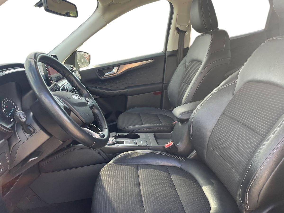 Billede af Ford Kuga 2,5 Plugin-hybrid Titanium CVT 225HK 5d Trinl. Gear