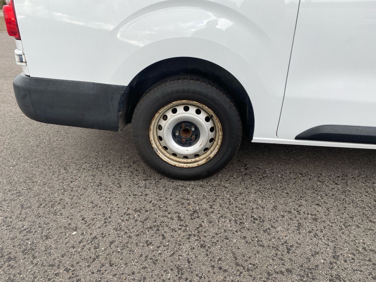 Billede af Toyota Proace Long 2,0 D Comfort m/ dobbelt skydedør, bagklap 122HK Van 6g