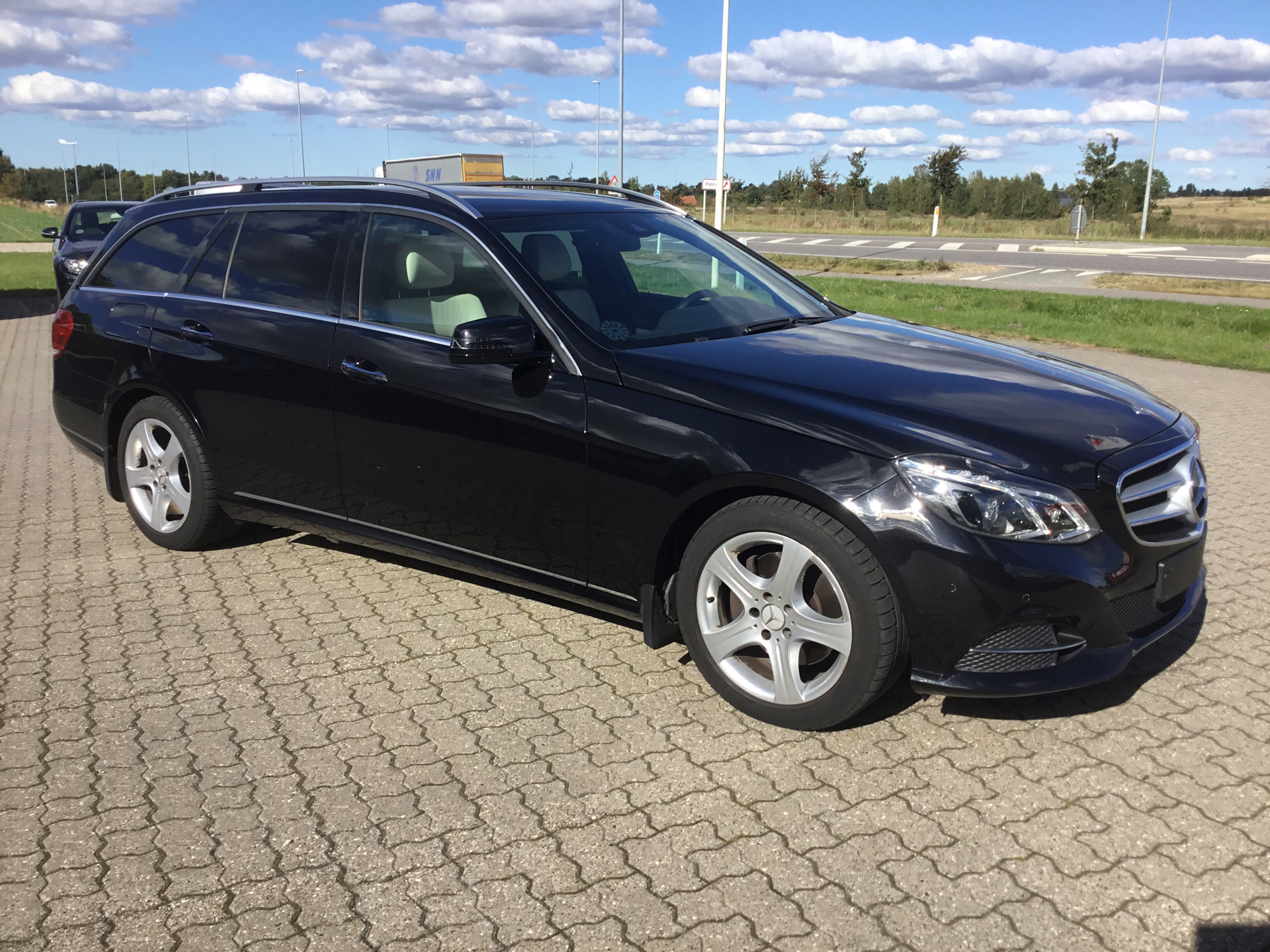 Billede af Mercedes-Benz E350 d T 3,0 Bluetec 9G-Tronic 252HK Stc 9g Aut.