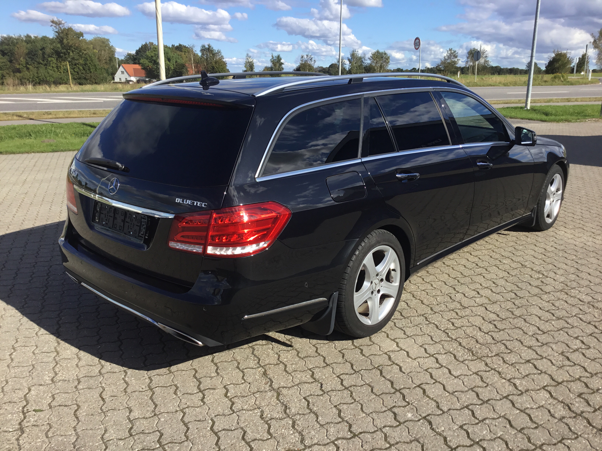 Billede af Mercedes-Benz E350 d T 3,0 Bluetec 9G-Tronic 252HK Stc 9g Aut.