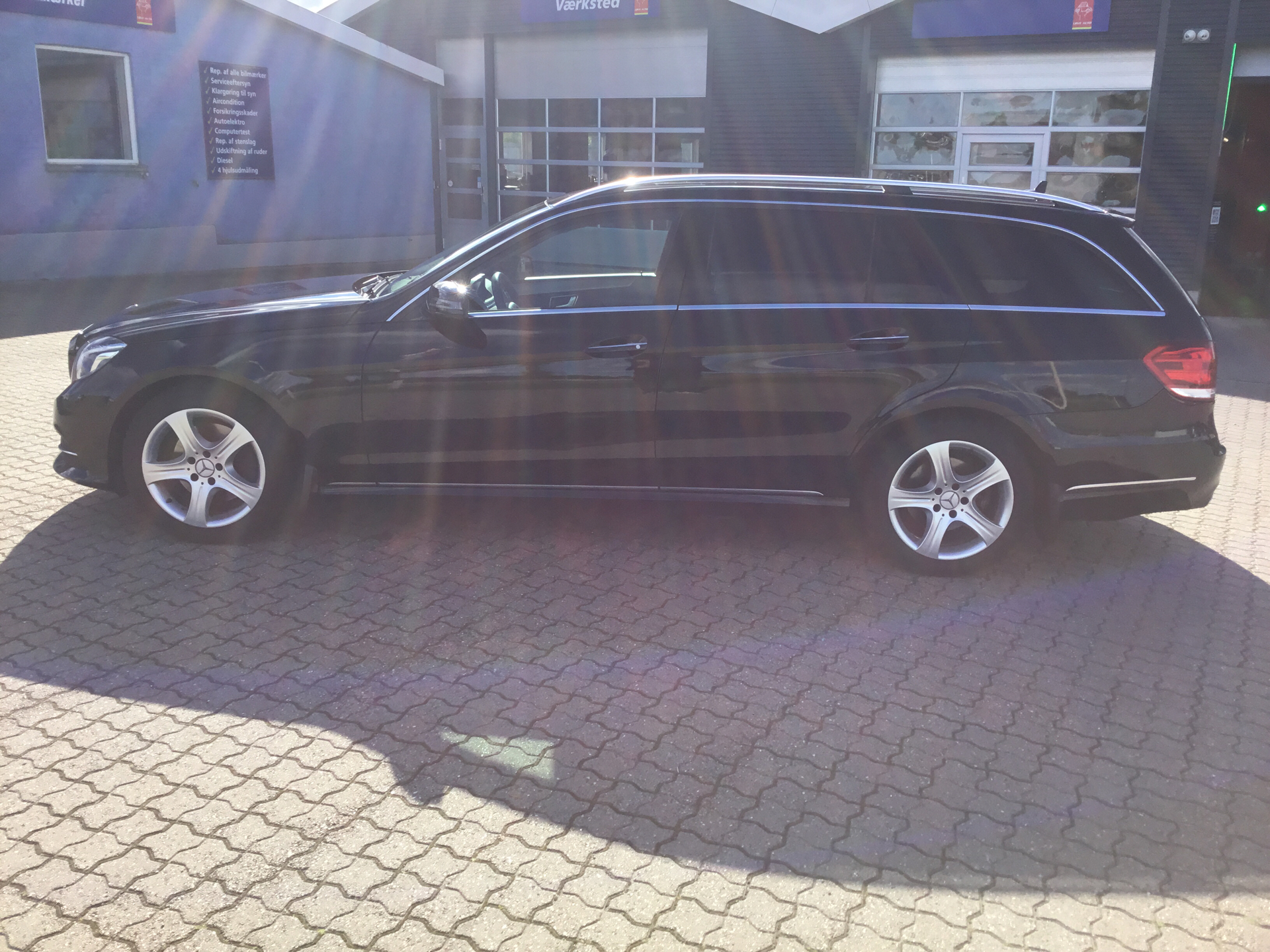 Billede af Mercedes-Benz E350 d T 3,0 Bluetec 9G-Tronic 252HK Stc 9g Aut.