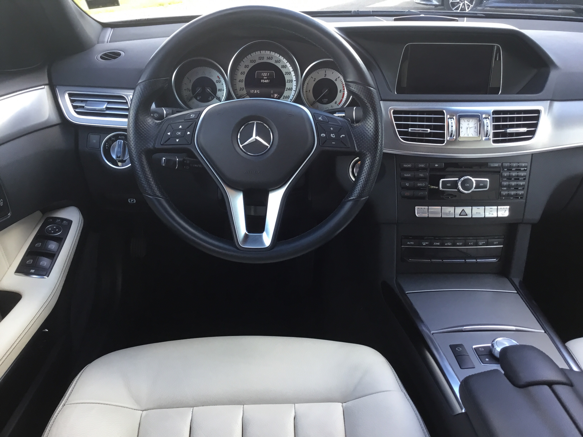 Billede af Mercedes-Benz E350 d T 3,0 Bluetec 9G-Tronic 252HK Stc 9g Aut.