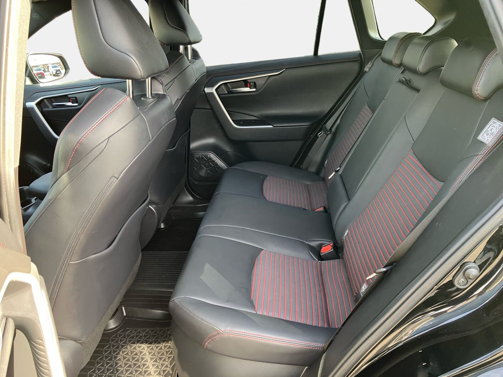 Billede af Toyota RAV4 Plug-in 2,5 Plugin-hybrid H3 Premium AWD 306HK 5d 6g Aut.