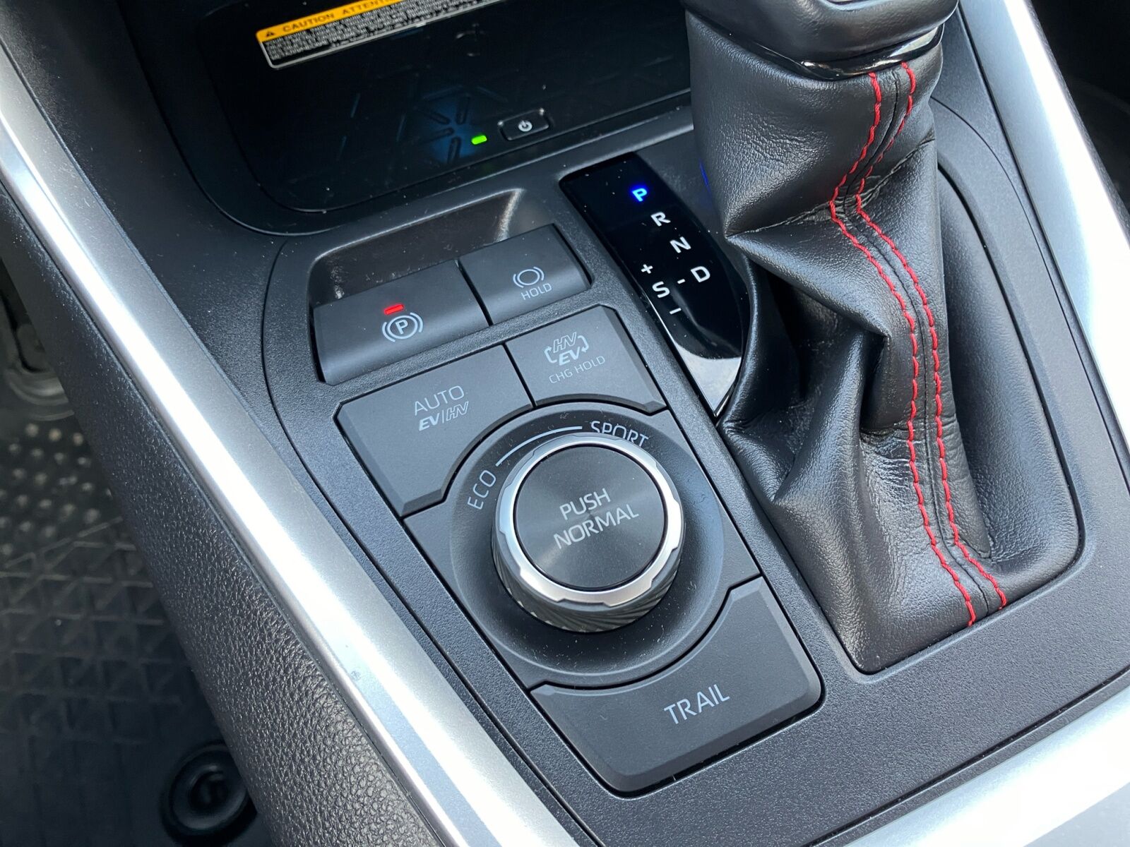 Billede af Toyota RAV4 Plug-in 2,5 Plugin-hybrid H3 Premium AWD 306HK 5d 6g Aut.