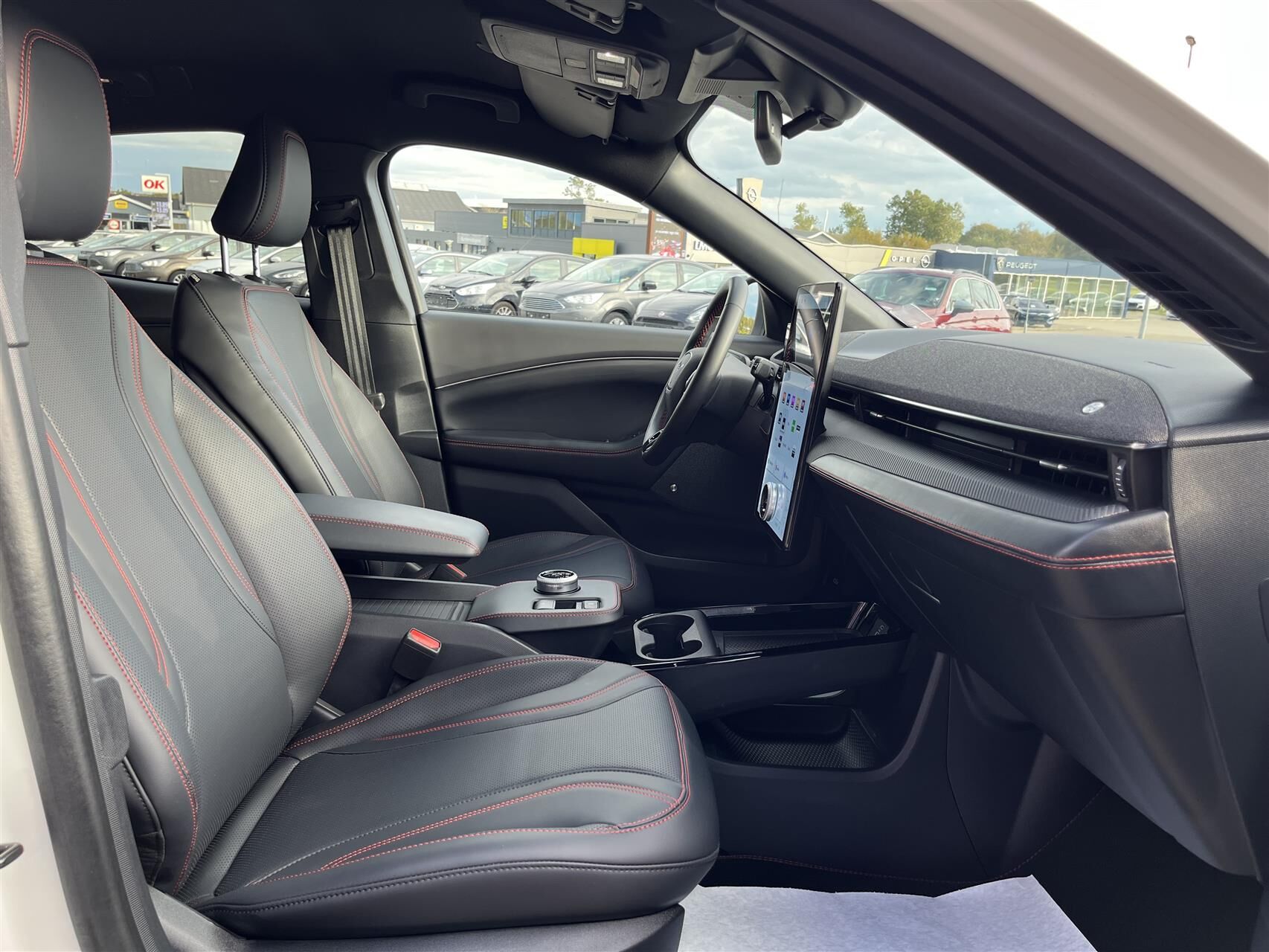 Billede af Ford Mustang Mach-E EL UR Premium 294HK 5d Aut.