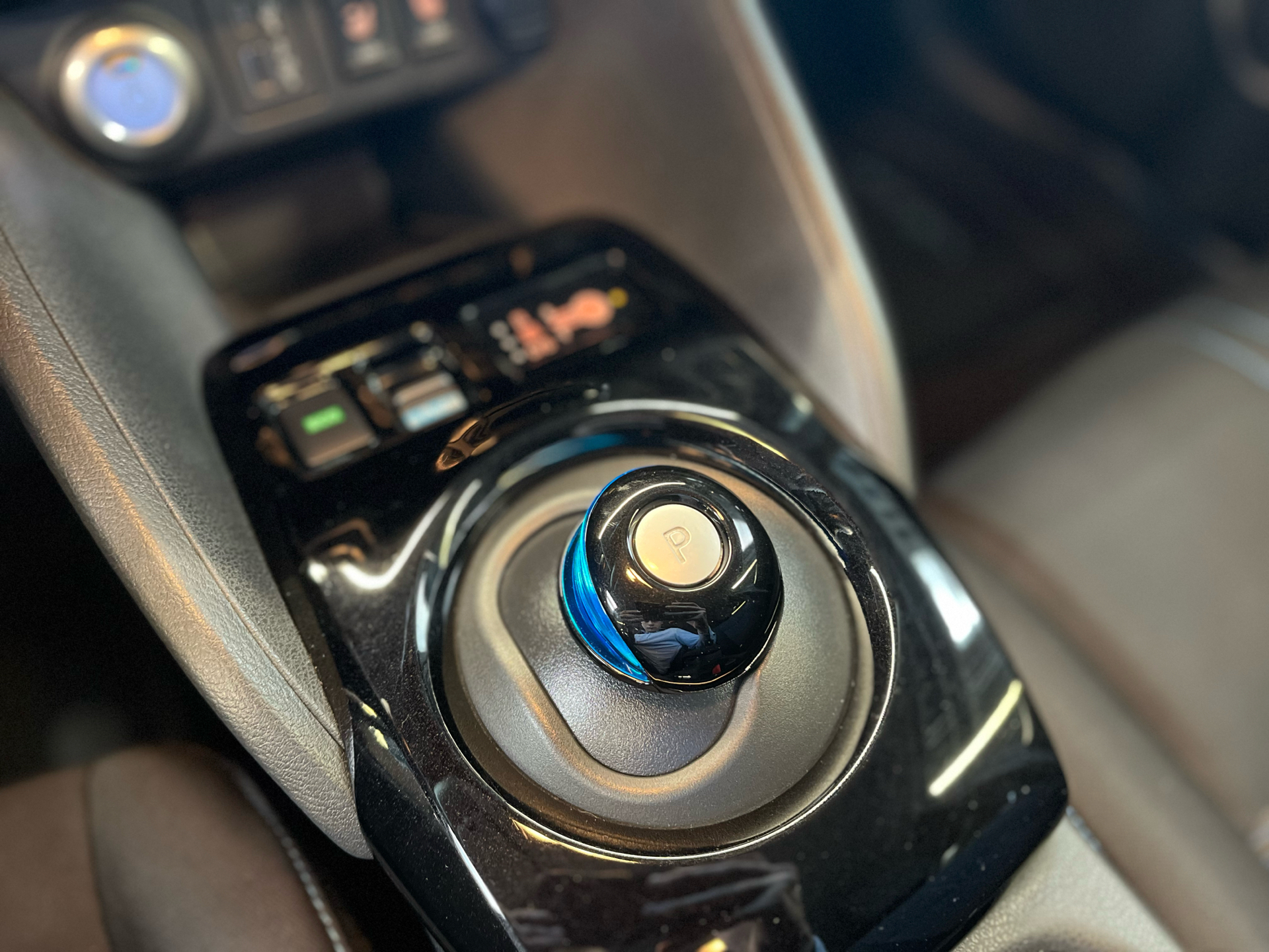 Billede af Nissan Leaf EL N-Connecta 40 kWh 150HK 5d Aut.