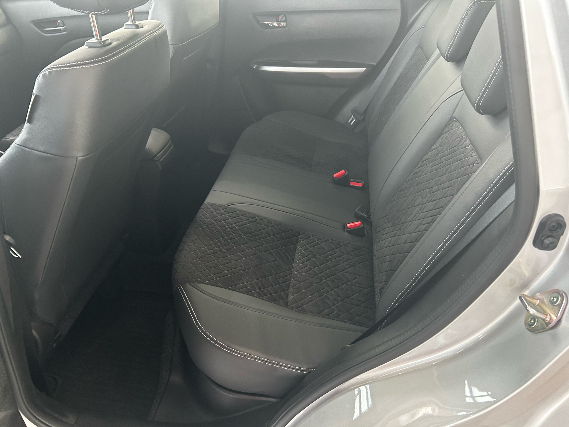 Billede af Suzuki Vitara 1,4 Boosterjet  Mild hybrid Adventure 129HK 5d 6g