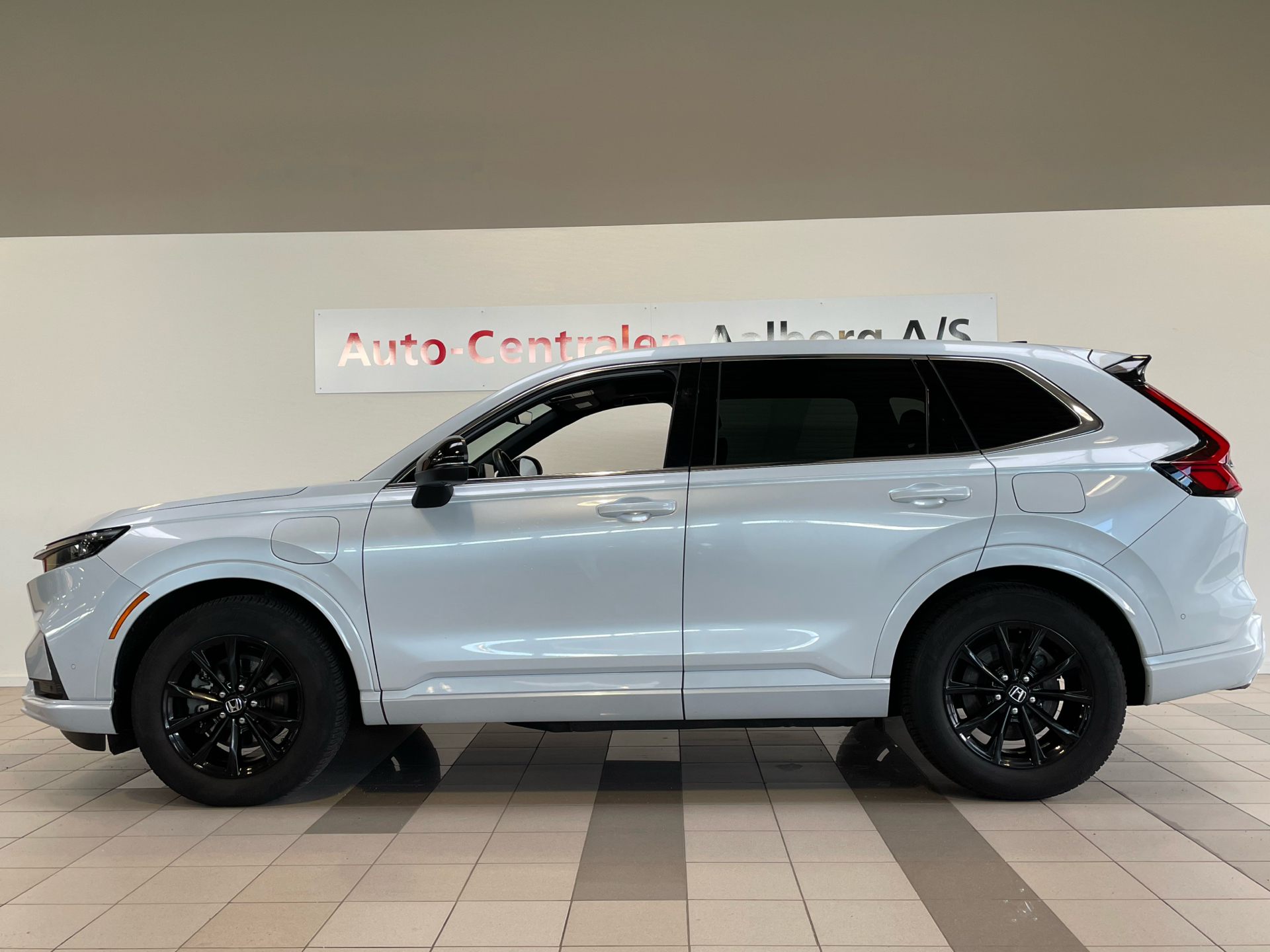 Billede af Honda CR-V 2,0 i-MMD  Plugin-hybrid Advance Tech E-CVT 184HK 5d Trinl. Gear