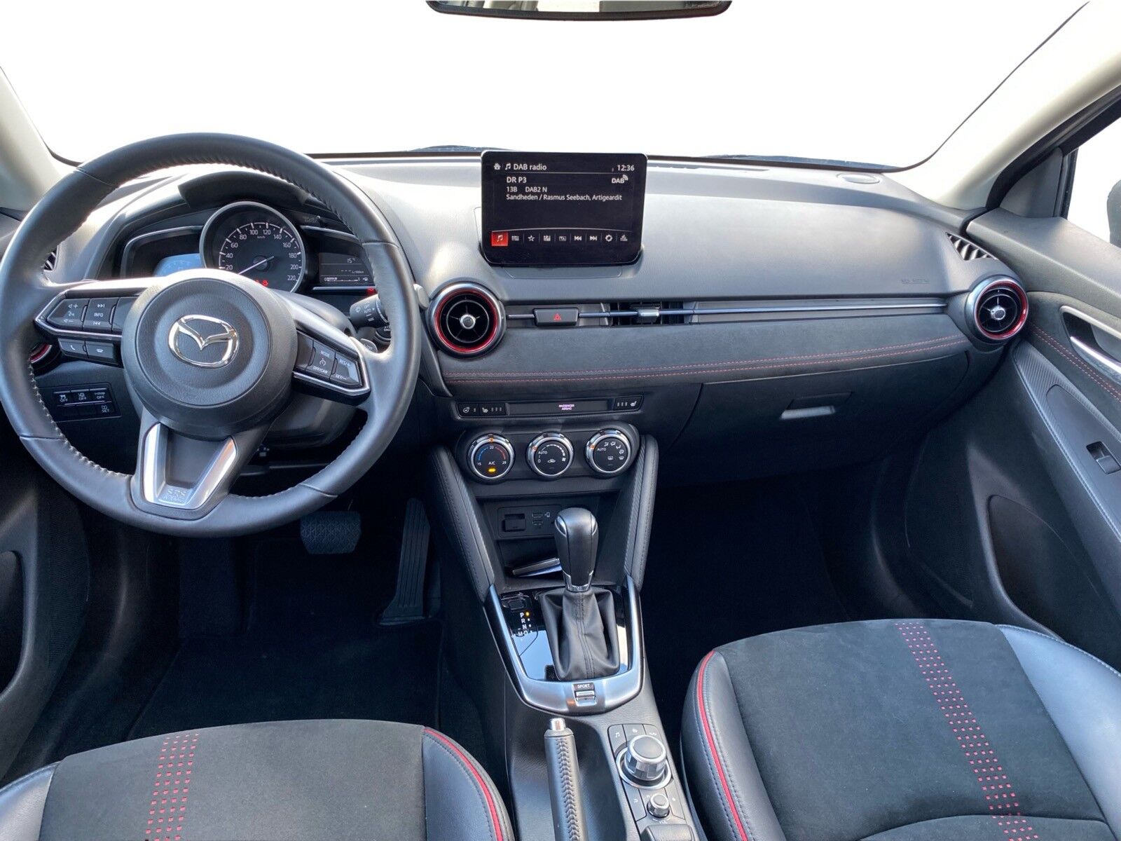 Billede af Mazda 2 1,5 Skyactiv-G Homura AKA 90HK 5d 6g Aut.