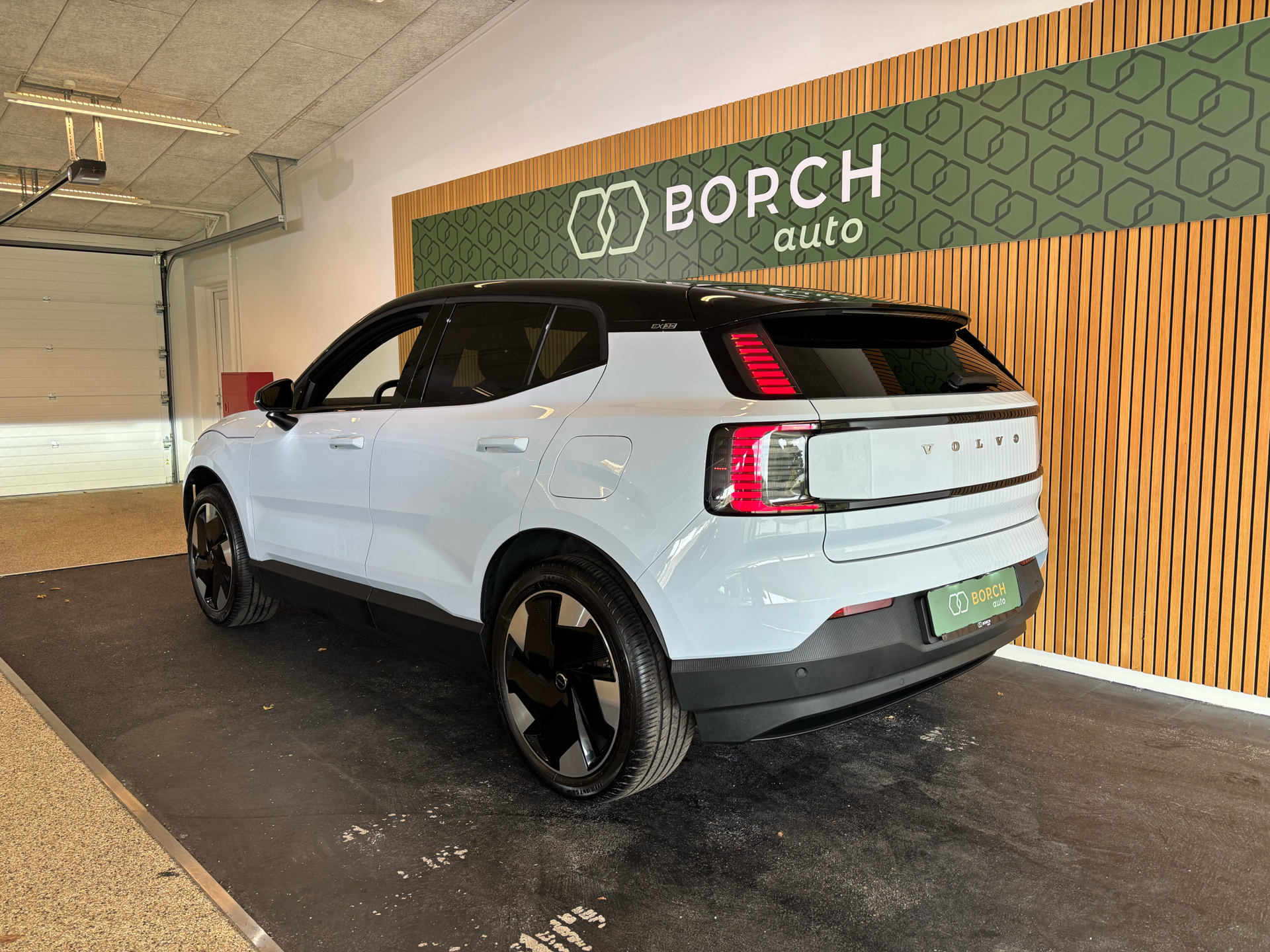 Billede af Volvo EX30 Single Motor Extended Range Plus 272HK 5d Aut.