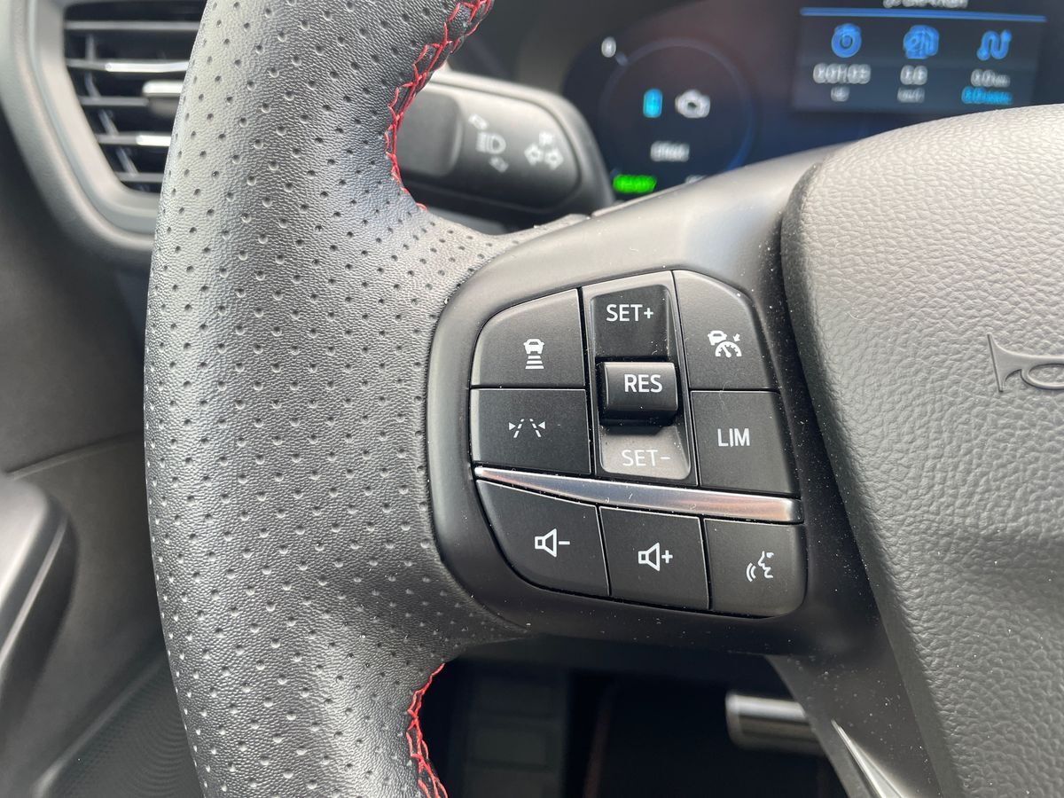 Billede af Ford Kuga 2,5 Plugin-hybrid ST-Line X CVT 243HK 5d Aut.