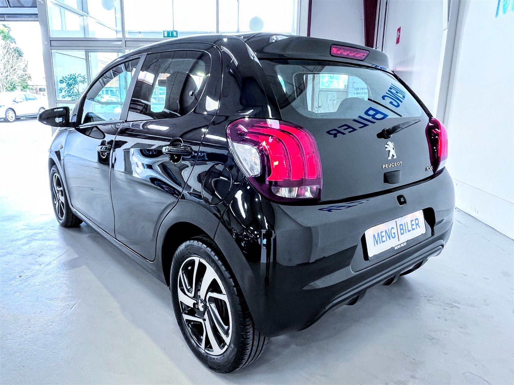 Billede af Peugeot 108 1,0 e-Vti Allure+ 72HK 5d