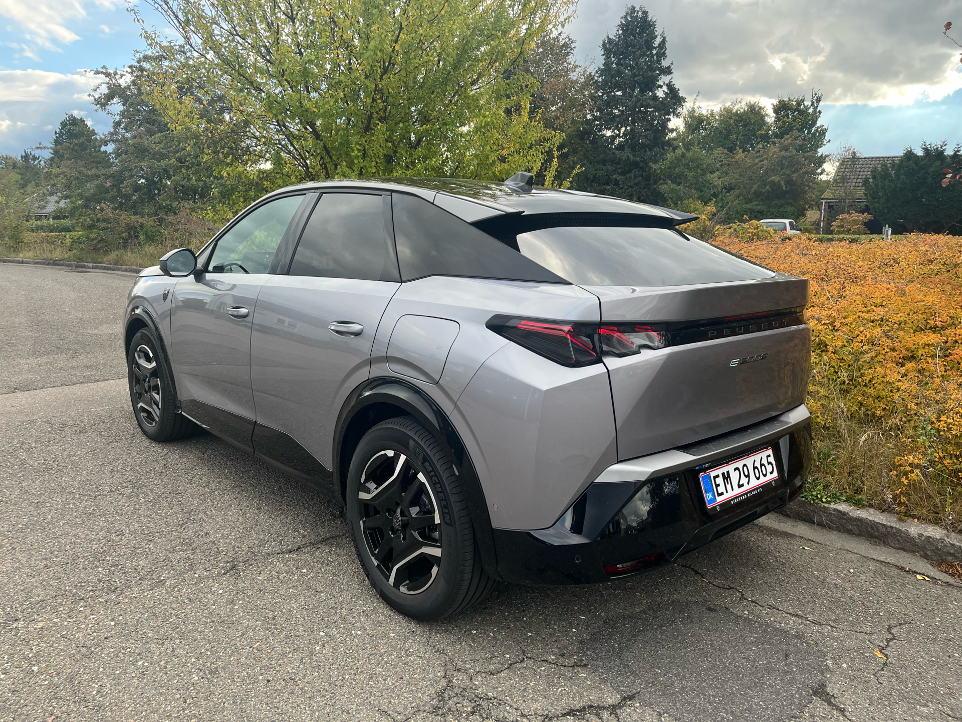 Billede af Peugeot e-3008 EL GT Pack 210HK 5d Aut.