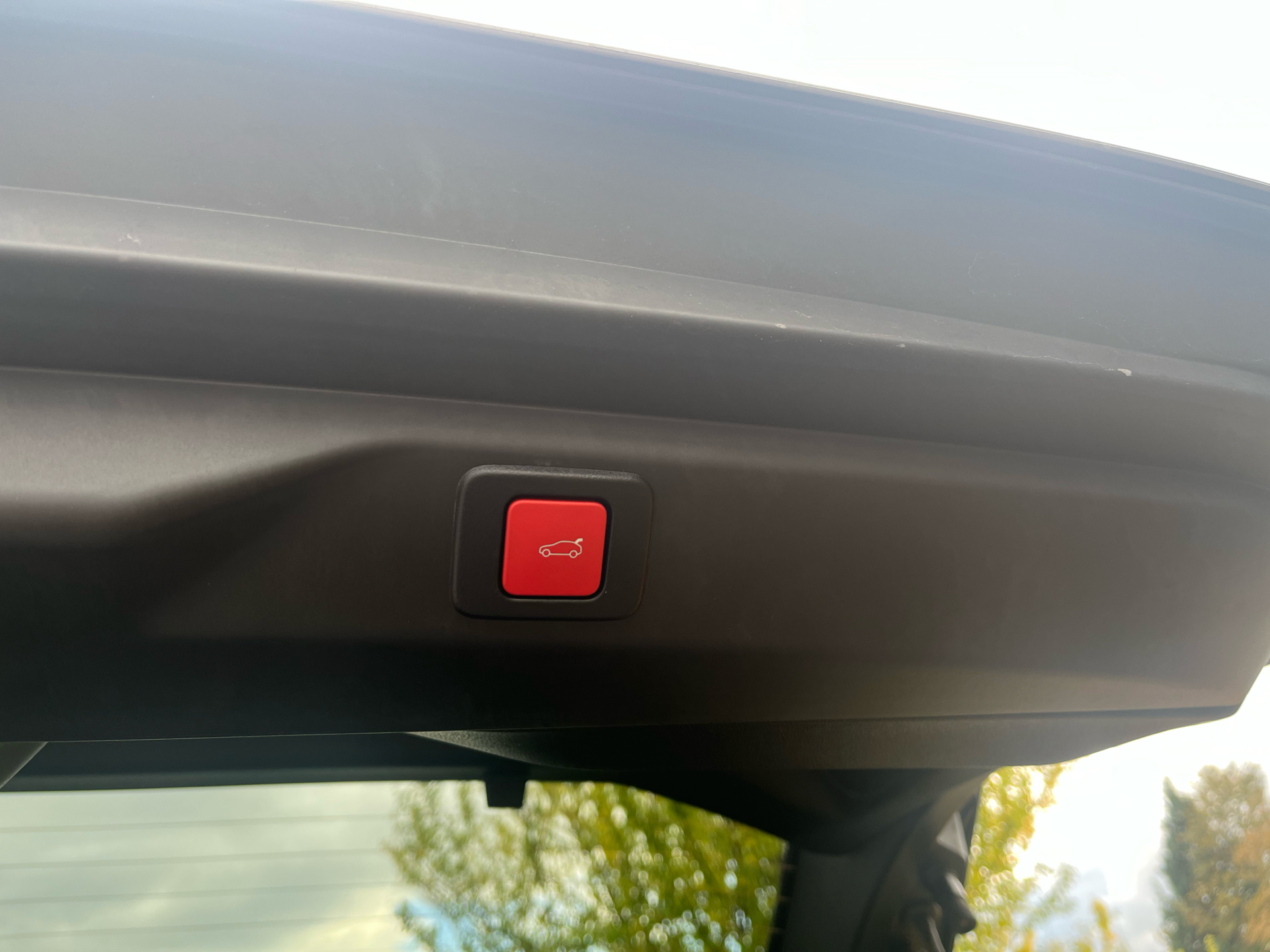Billede af Peugeot e-3008 EL GT Pack 210HK 5d Aut.