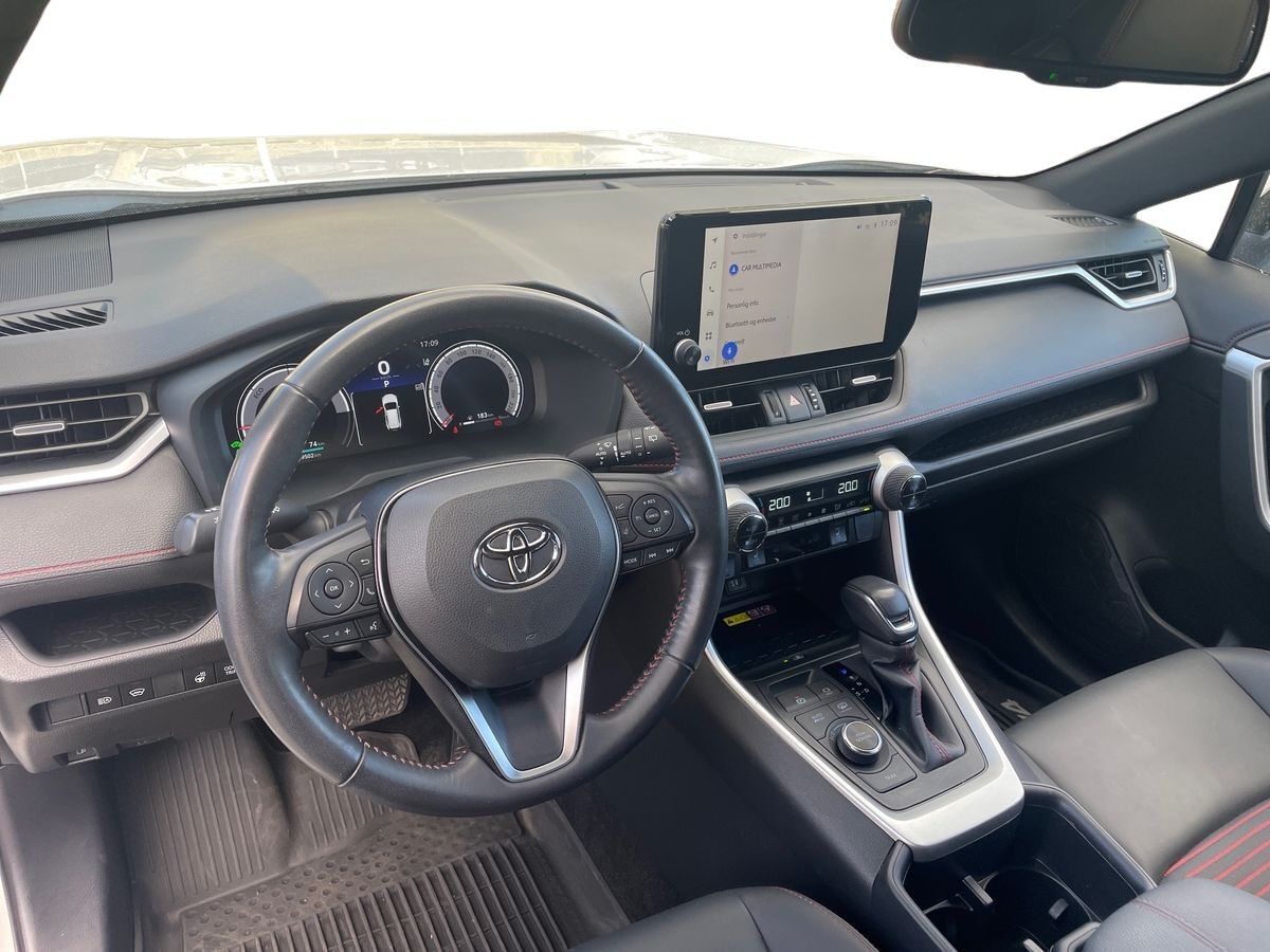 Billede af Toyota RAV4 Plug-in 2,5 Plugin-hybrid Active Comfort AWD 306HK 5d 6g Aut.