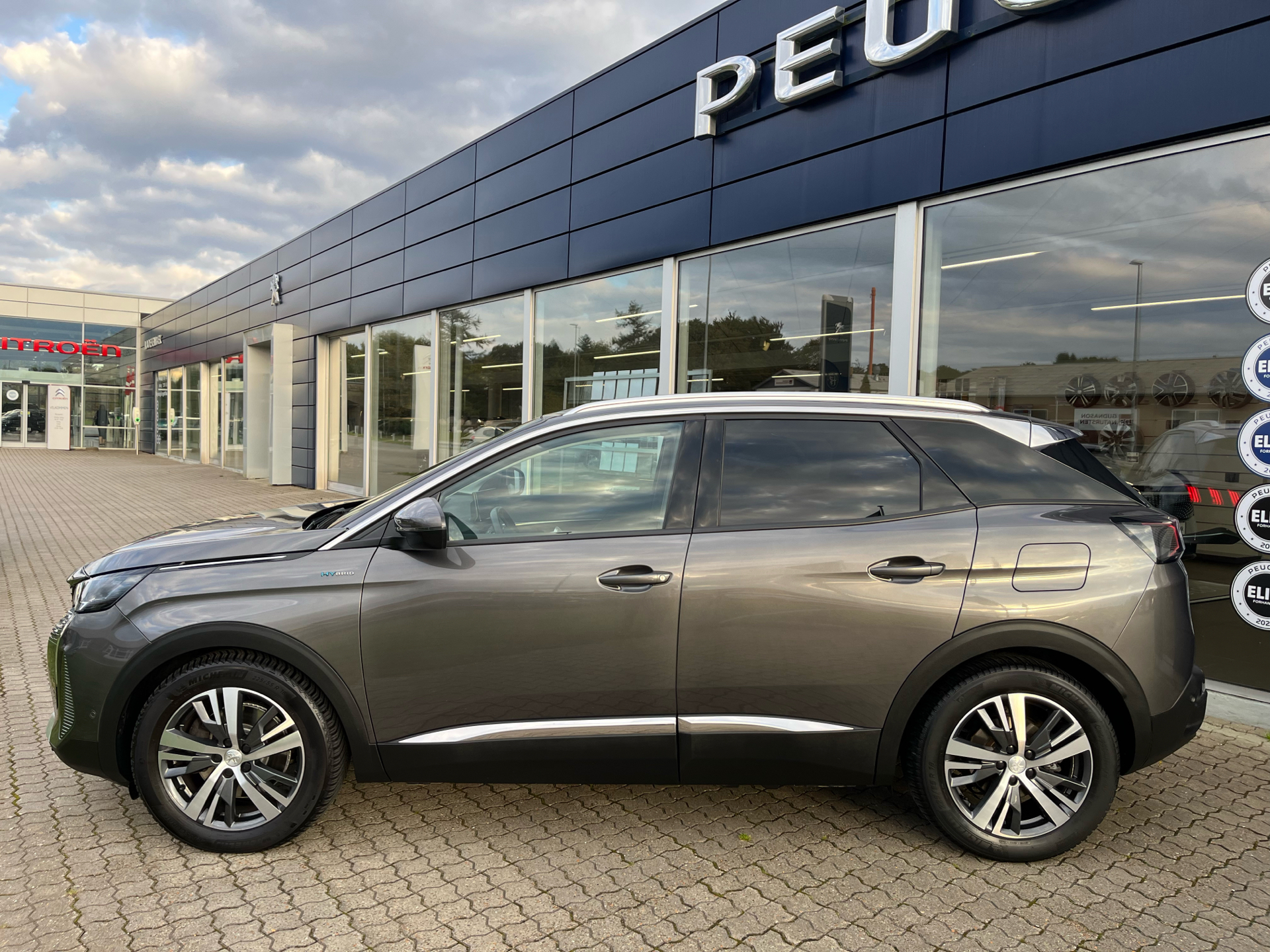 Billede af Peugeot 3008 1,6 PureTech  Plugin-hybrid Allure Pack EAT8 225HK 5d 8g Aut.