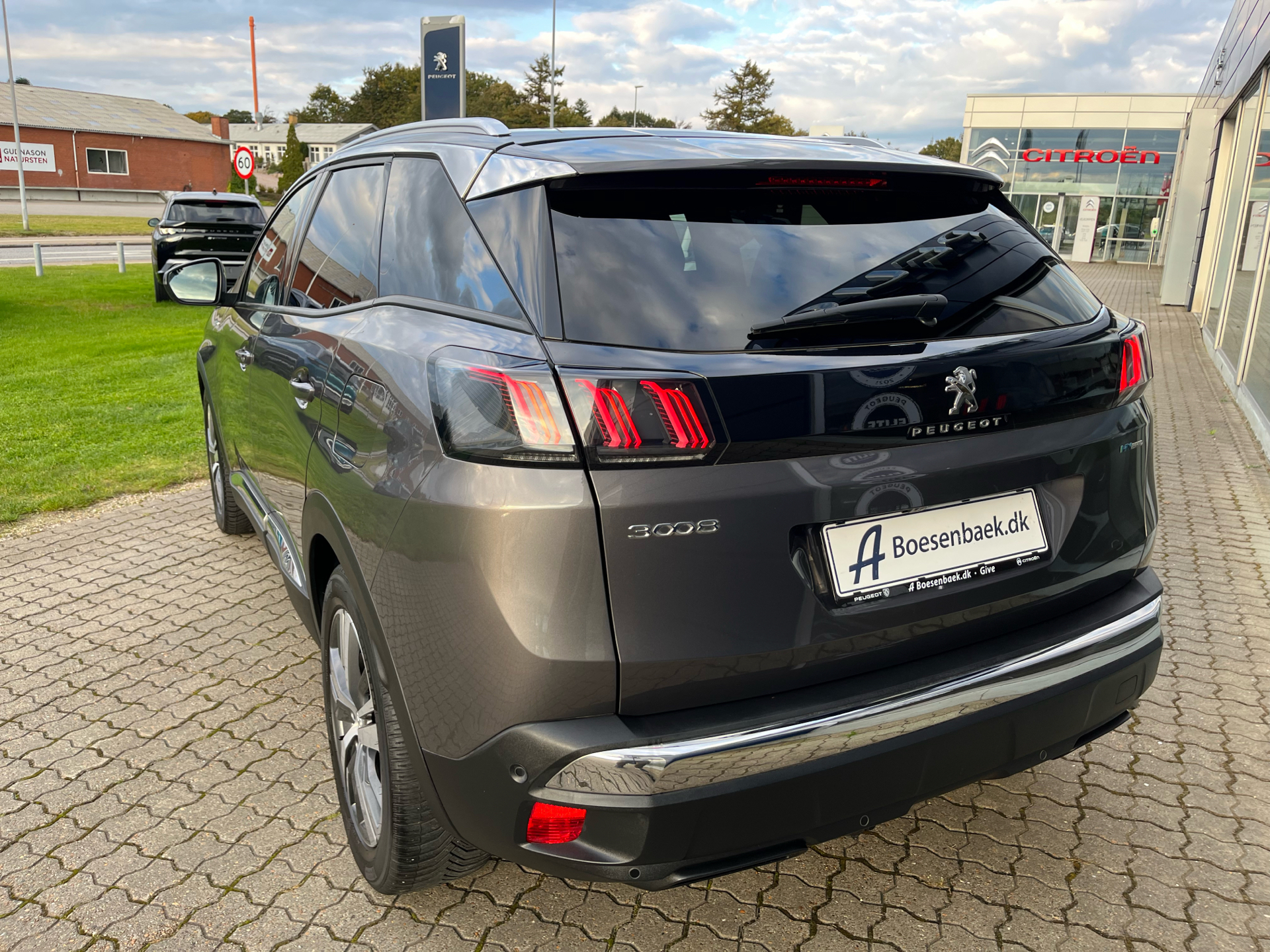 Billede af Peugeot 3008 1,6 PureTech  Plugin-hybrid Allure Pack EAT8 225HK 5d 8g Aut.