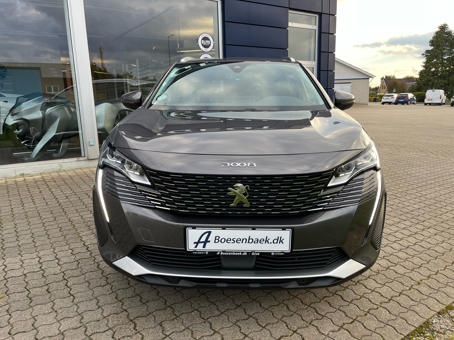 Billede af Peugeot 3008 1,6 PureTech  Plugin-hybrid Allure Pack EAT8 225HK 5d 8g Aut.