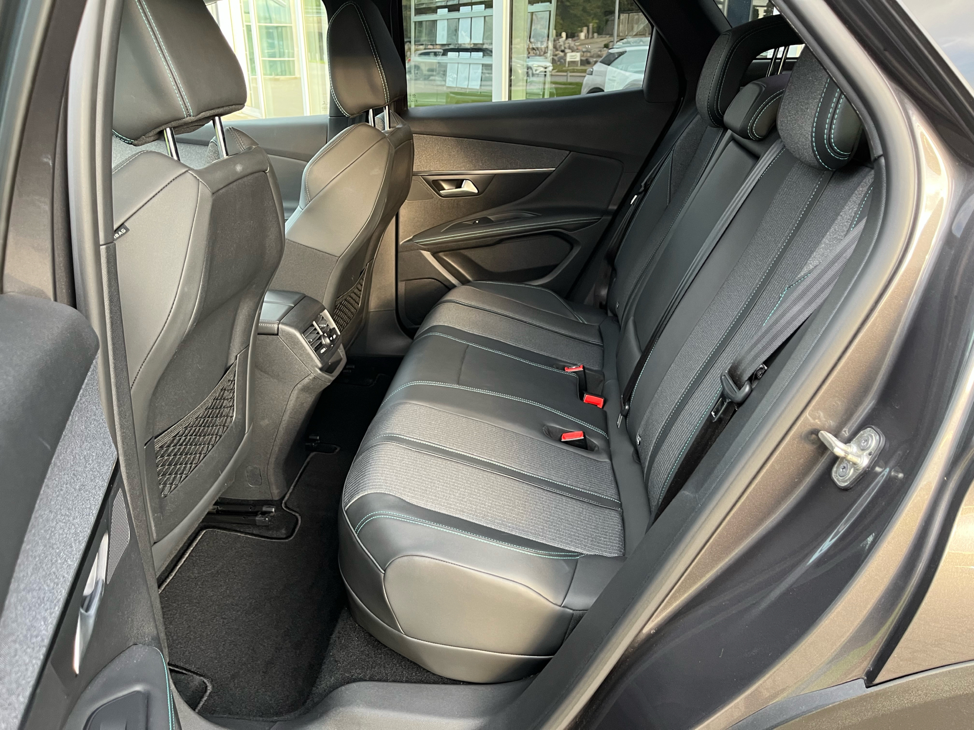 Billede af Peugeot 3008 1,6 PureTech  Plugin-hybrid Allure Pack EAT8 225HK 5d 8g Aut.