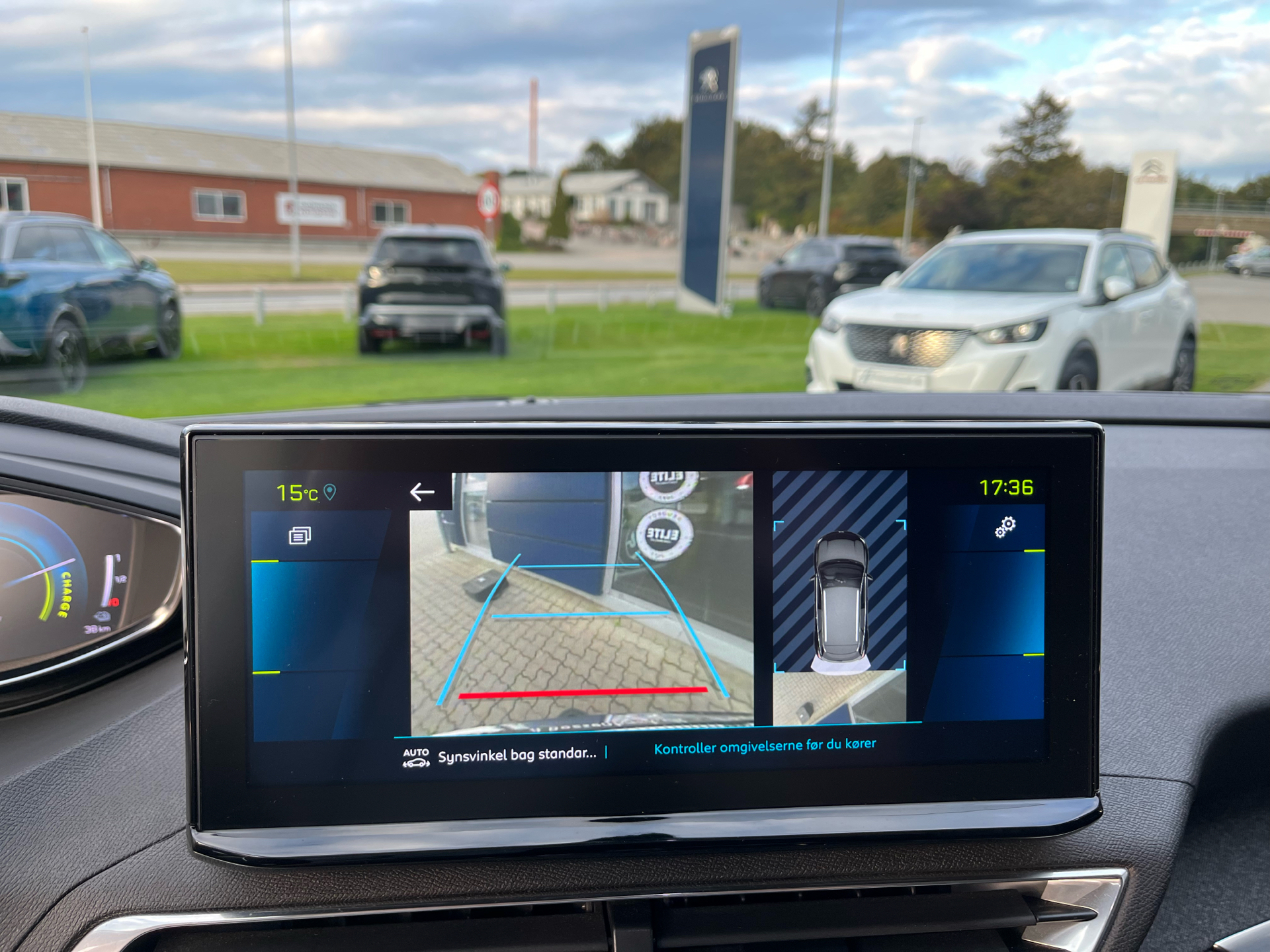 Billede af Peugeot 3008 1,6 PureTech  Plugin-hybrid Allure Pack EAT8 225HK 5d 8g Aut.