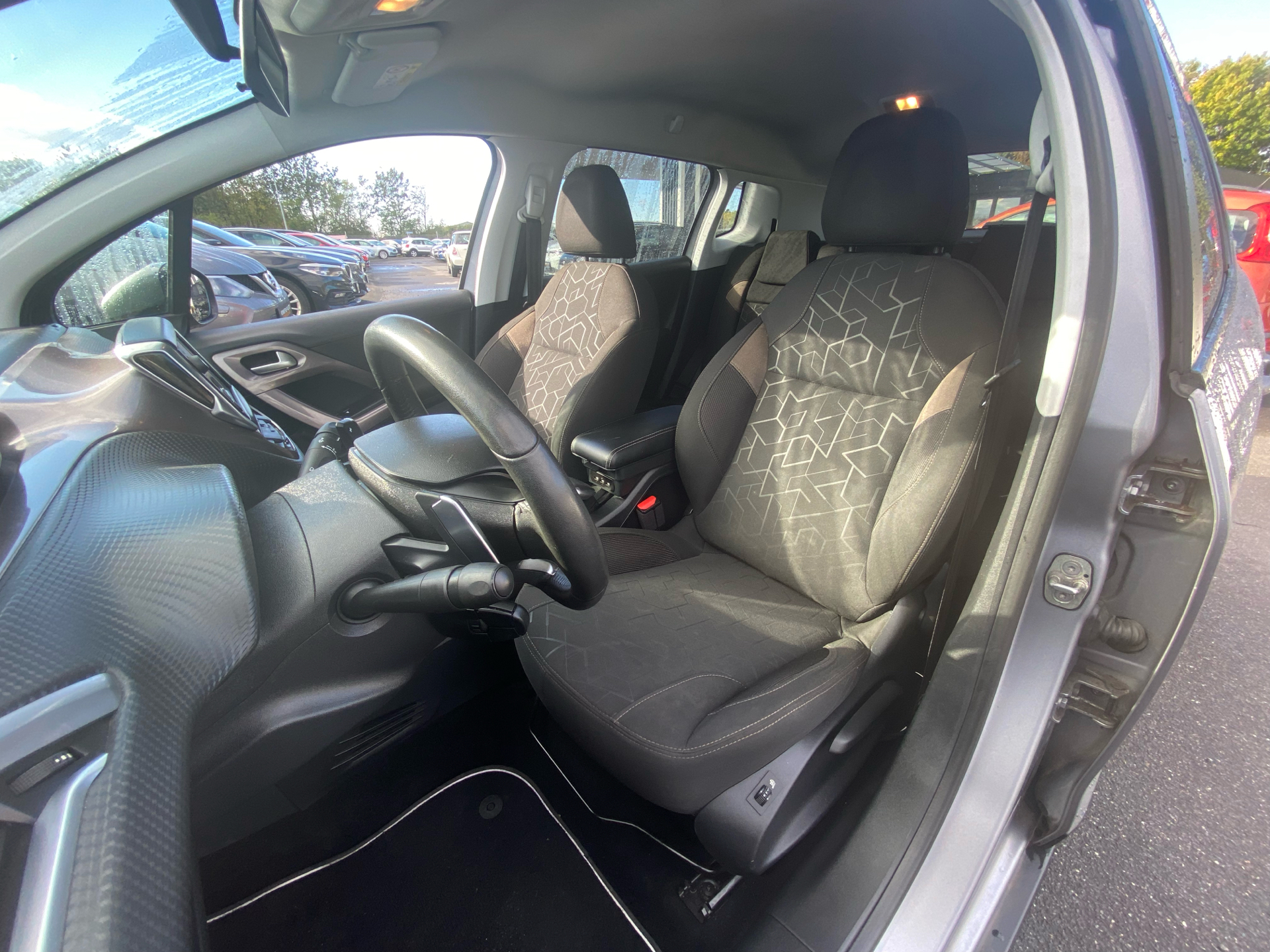 Billede af Peugeot 2008 1,2 e-Vti Active ESG 82HK Aut.