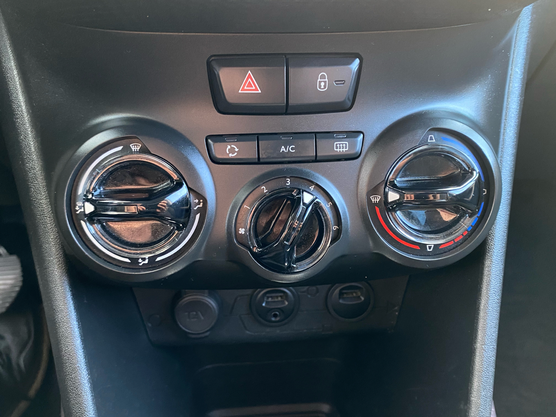 Billede af Peugeot 2008 1,2 e-Vti Active ESG 82HK Aut.