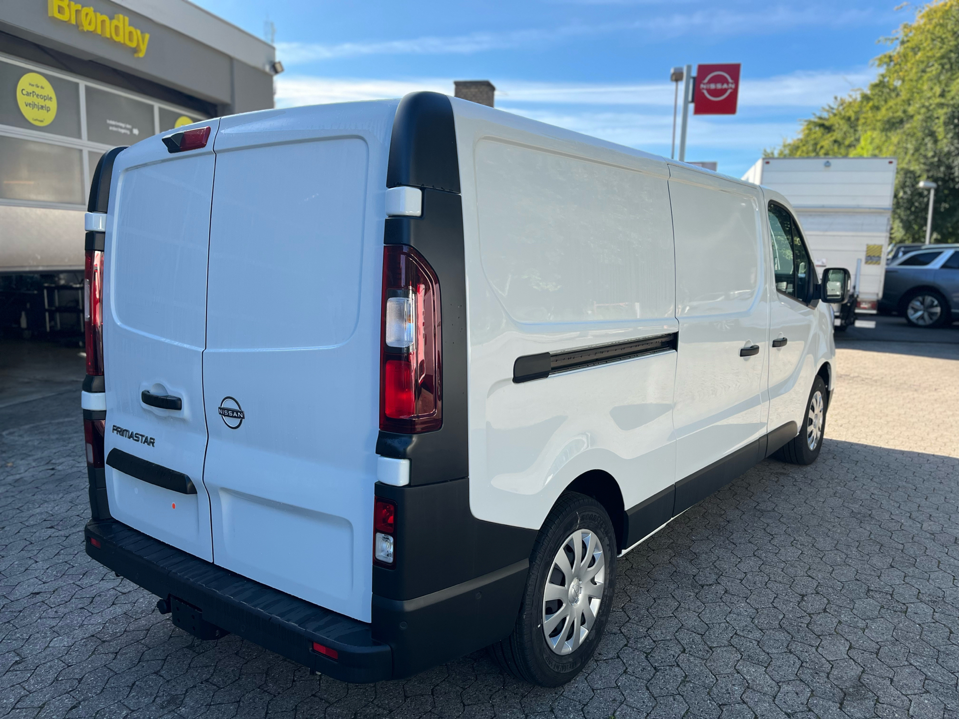 Billede af Nissan Primastar L2H1 2,0 DCi N-Connecta 150HK Van 6g Aut.