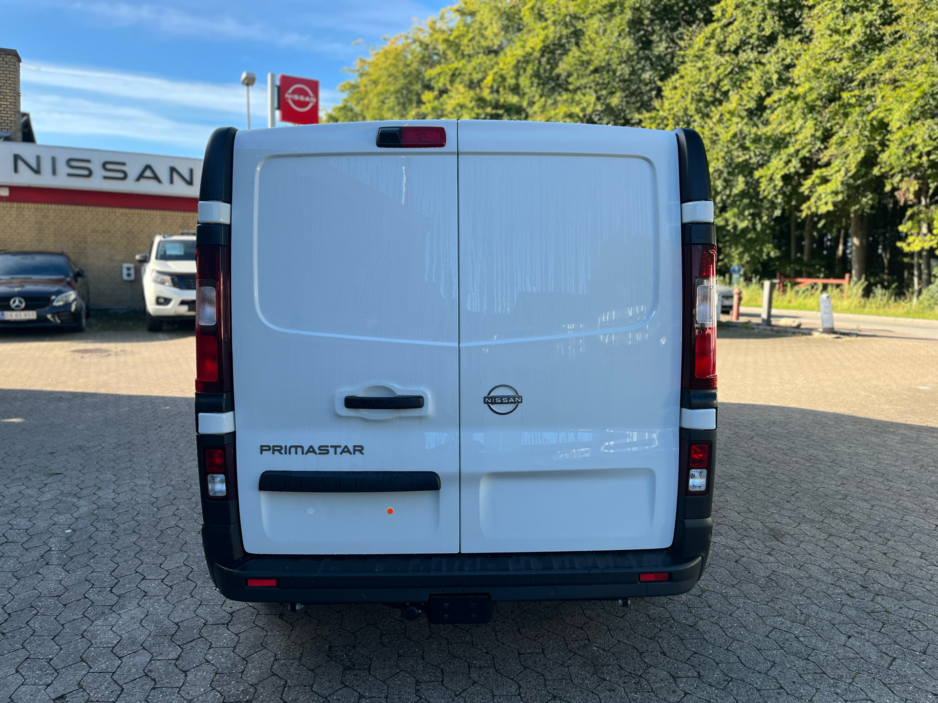 Billede af Nissan Primastar L2H1 2,0 DCi N-Connecta 150HK Van 6g Aut.