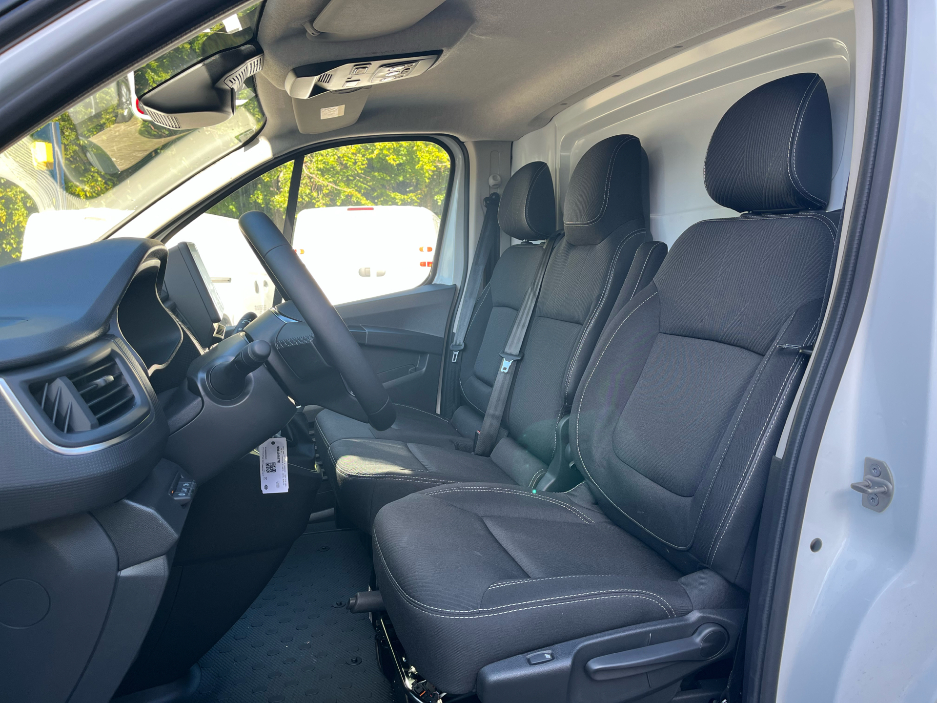 Billede af Nissan Primastar L2H1 2,0 DCi N-Connecta 150HK Van 6g Aut.