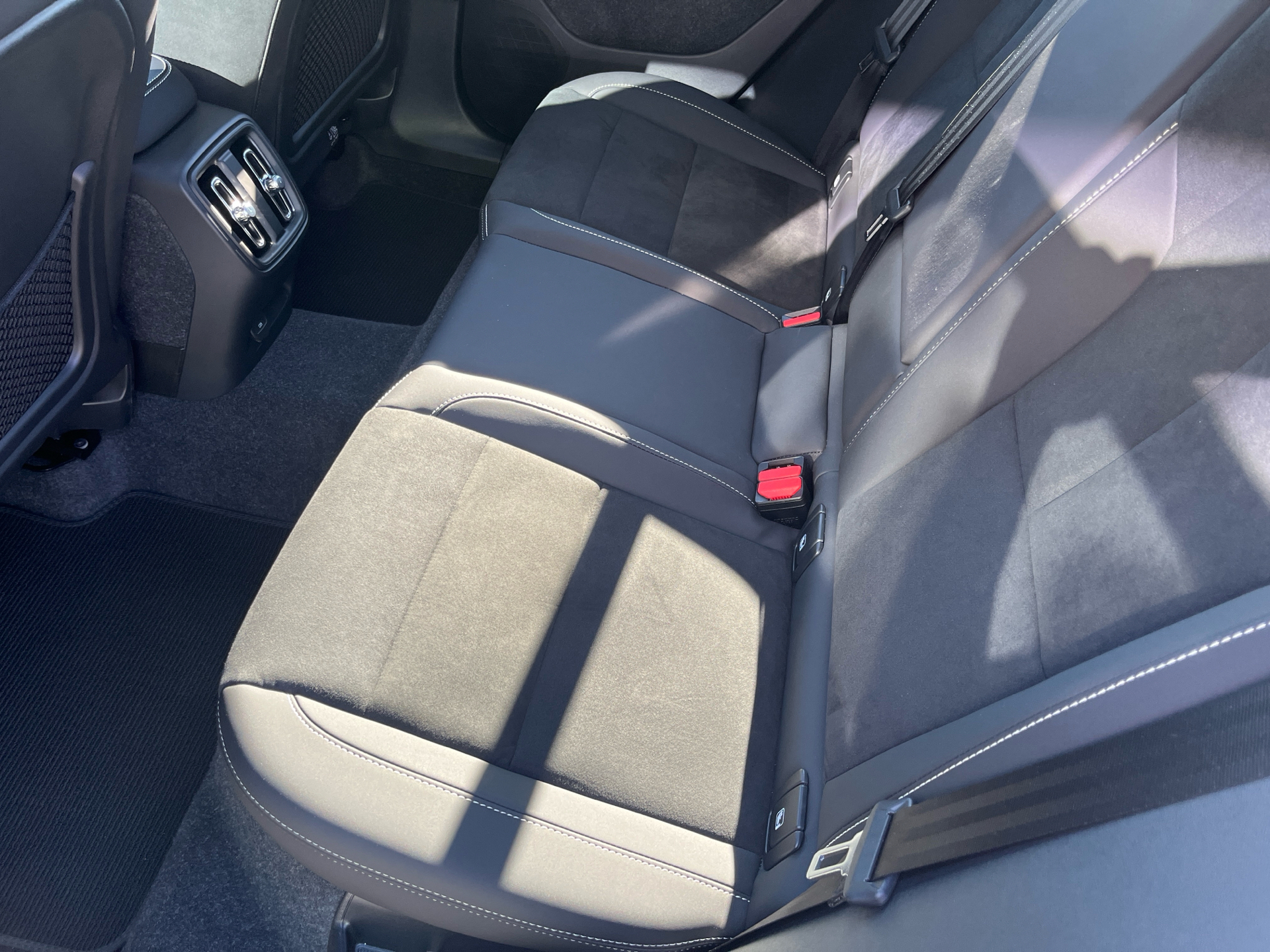 Billede af Volvo C40 Recharge Extended Range Ultimate 252HK 5d Aut.