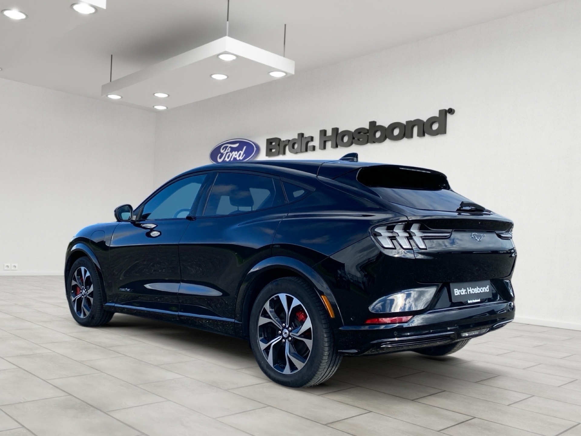 Billede af Ford Mustang Mach-E EL UR Premium 294HK 5d Aut.