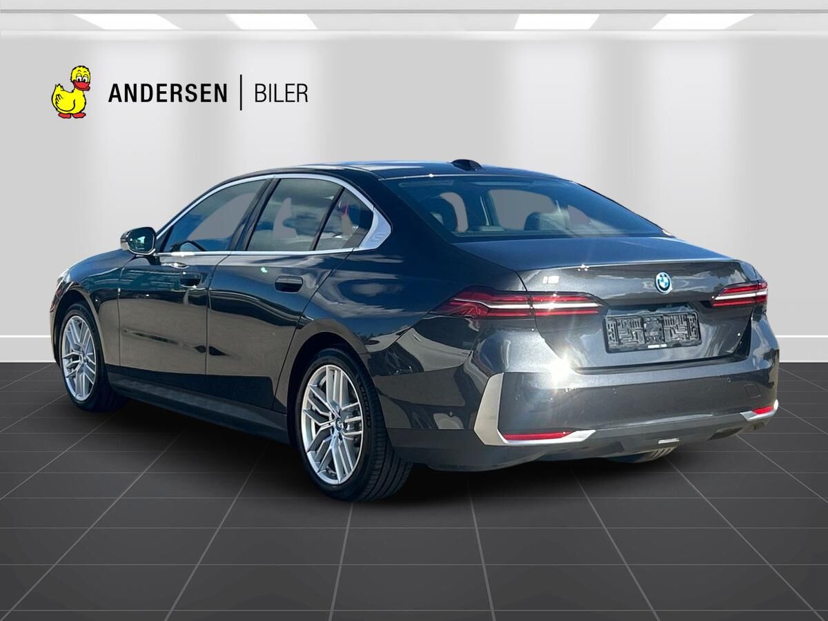 Billede af BMW i5 eDrive40 EL Fully Charged 340HK Aut.