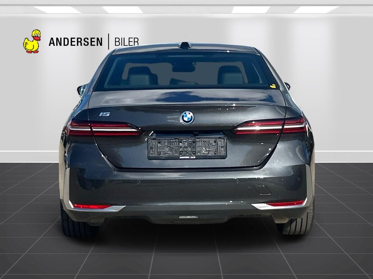 Billede af BMW i5 eDrive40 EL Fully Charged 340HK Aut.