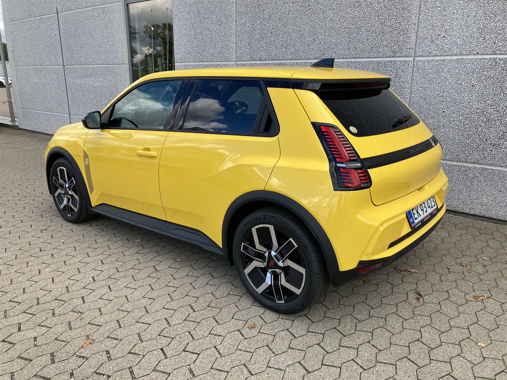 Billede af Renault R5 EL Techno 150HK 5d Aut.