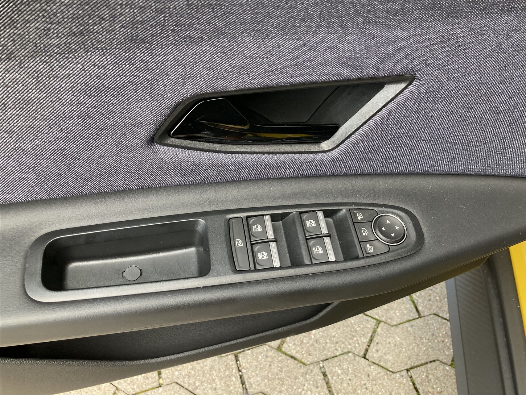 Billede af Renault R5 EL Techno 150HK 5d Aut.