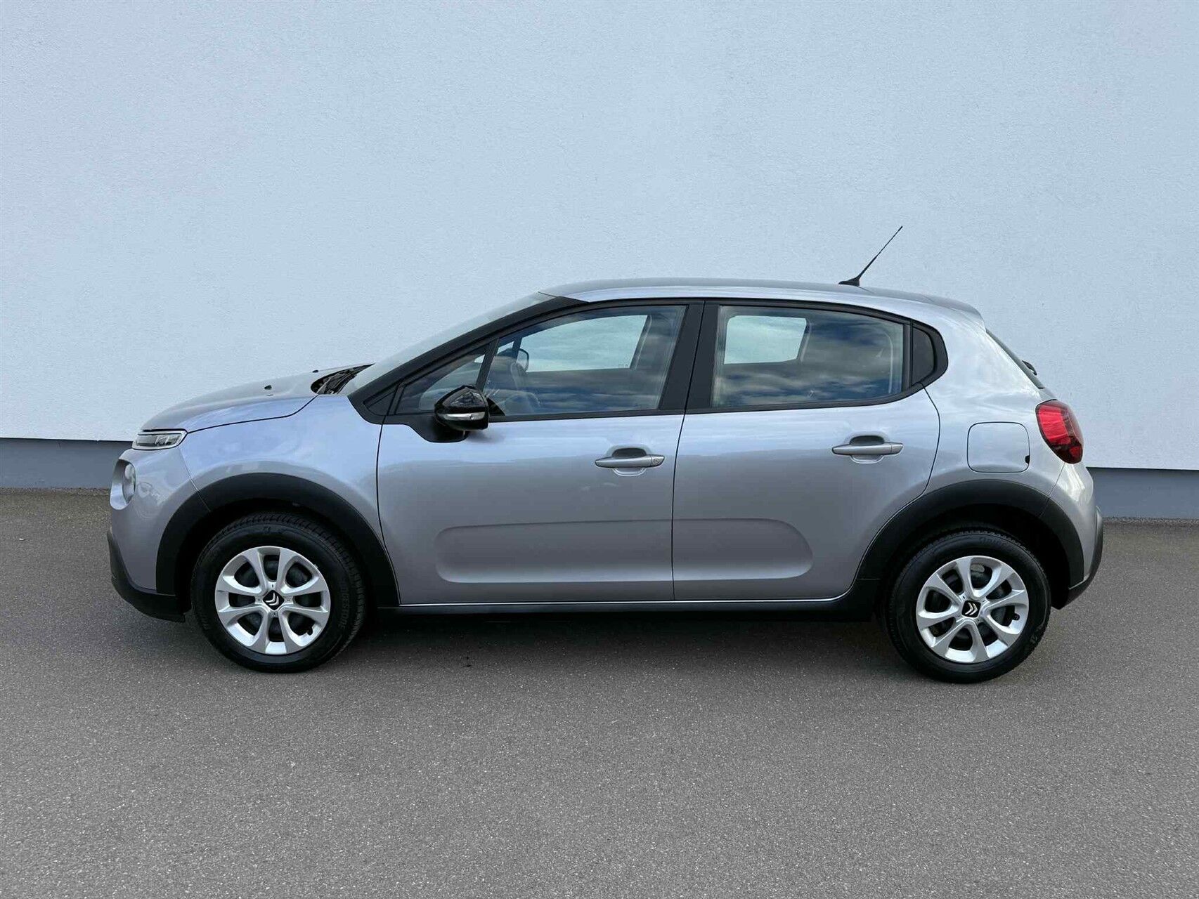 Billede af Citroën C3 1,2 PureTech Limited start/stop 82HK 5d