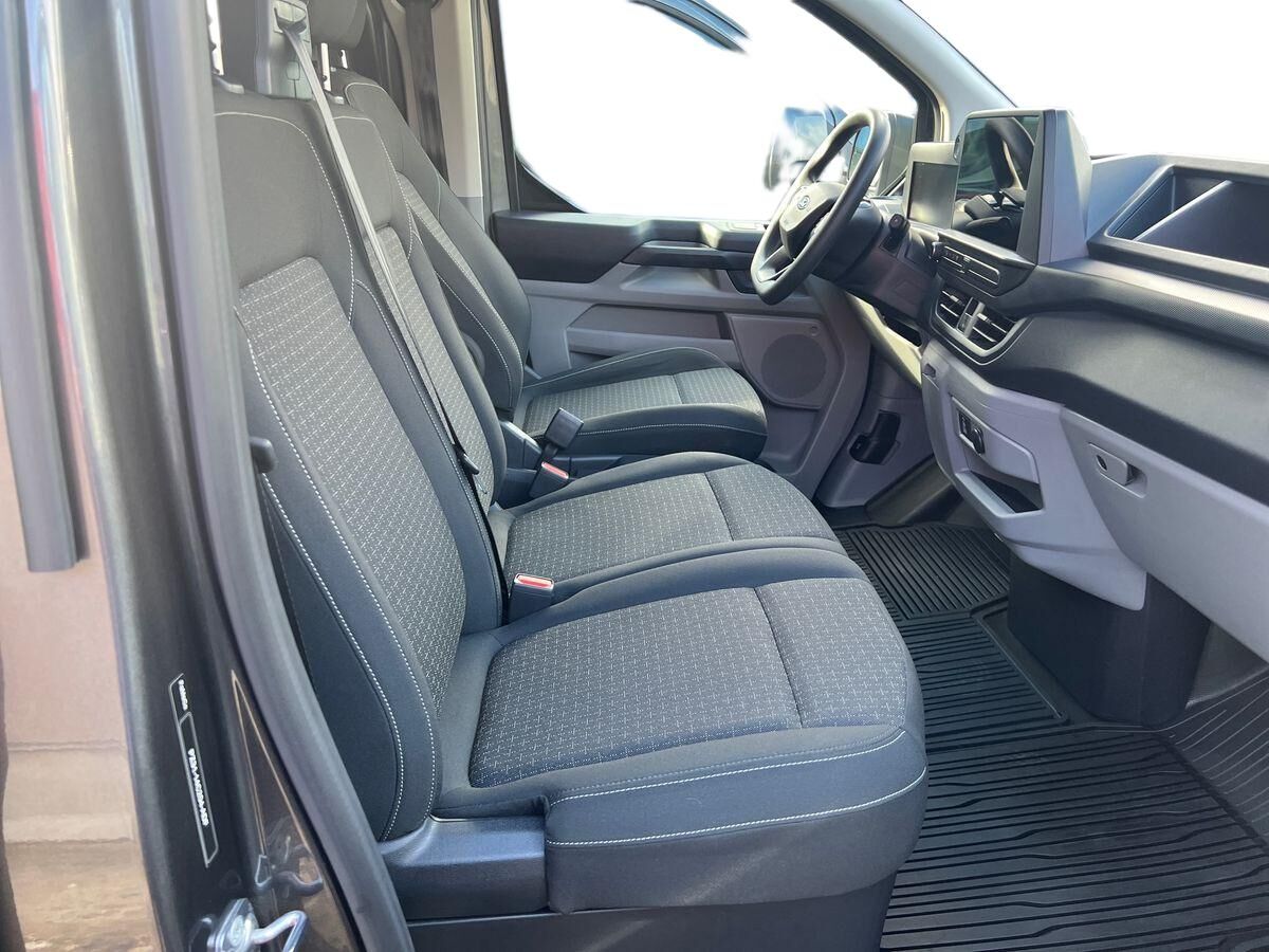 Billede af Ford Transit Custom 320 L1H1 2,5 EcoBlue  Plugin-hybrid Trend CVT 233HK Van Trinl. Gear