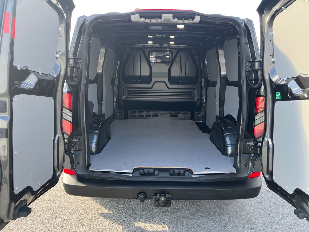 Billede af Ford Transit Custom 320 L1H1 2,5 EcoBlue  Plugin-hybrid Trend CVT 233HK Van Trinl. Gear