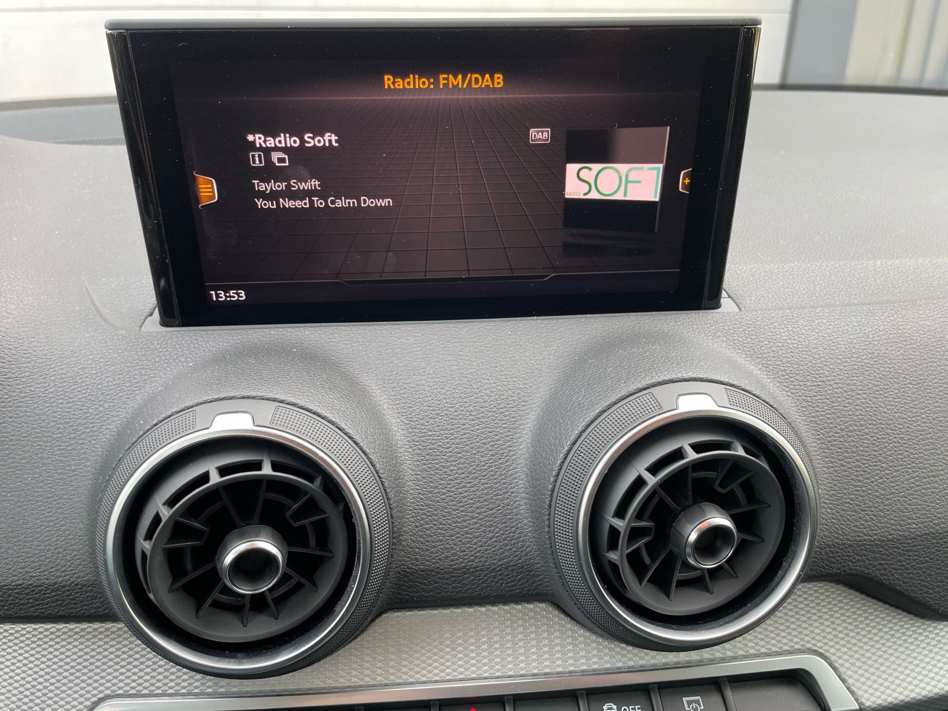Billede af Audi Q2 1,5 35 TFSI Prestige S Tronic 150HK 5d 7g Aut.